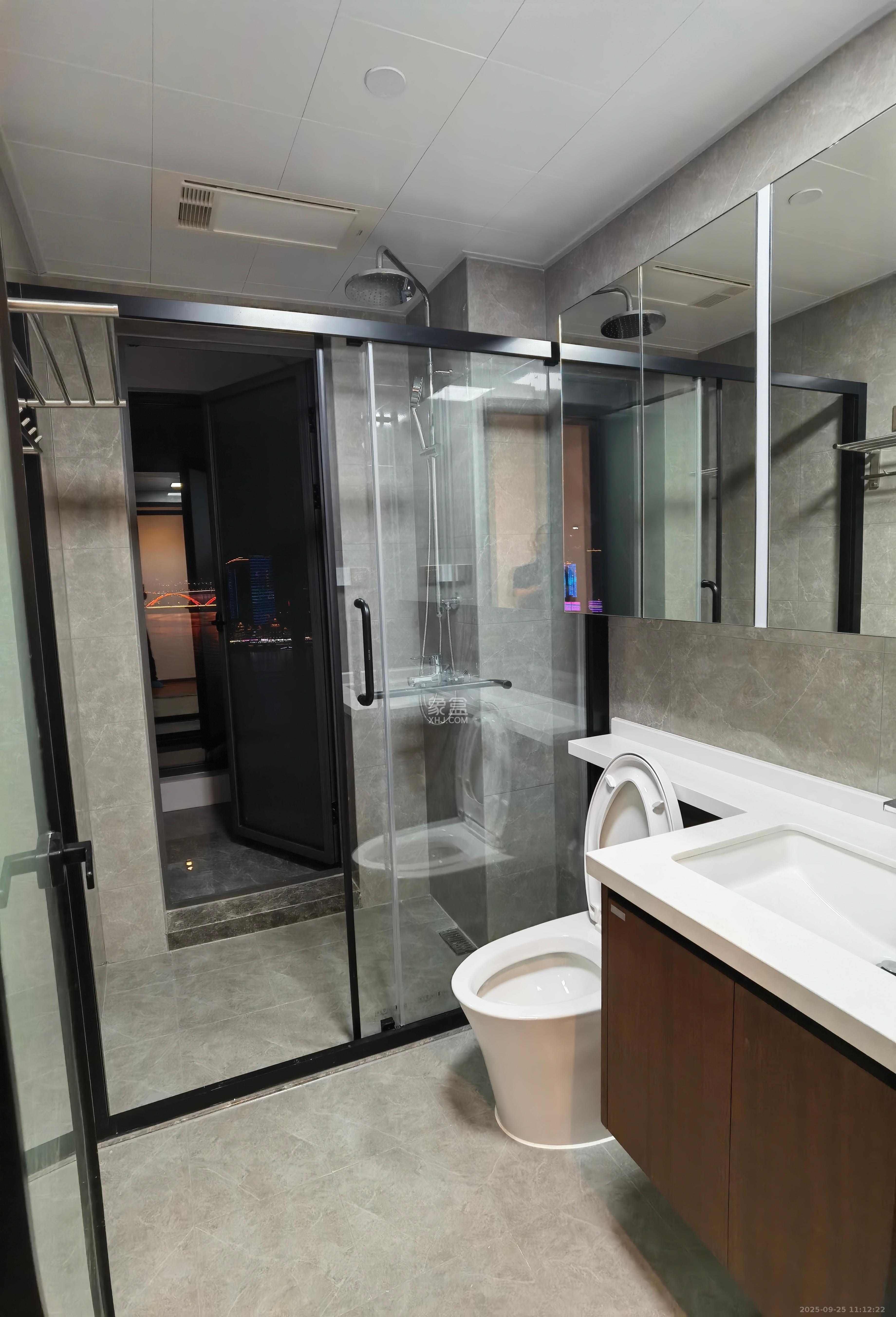 北辰瀚江府  3室2厅2卫    8500.0元/月室内图