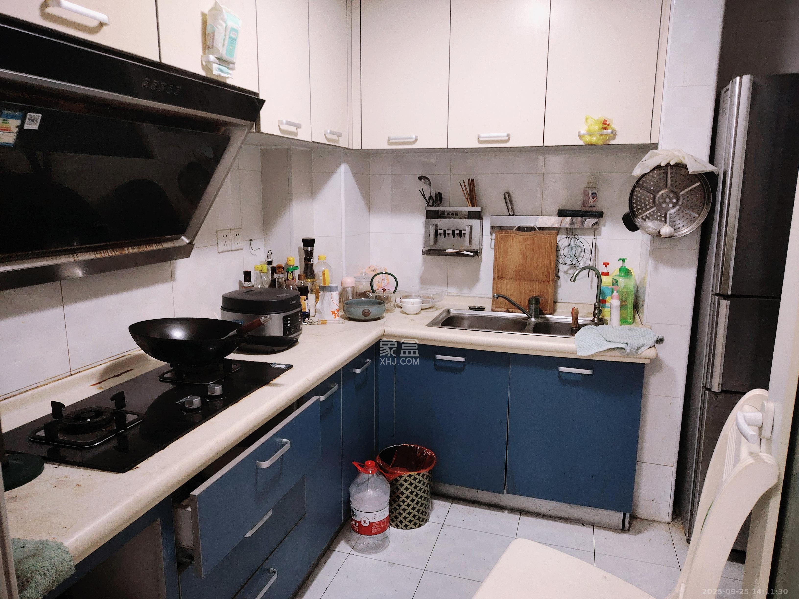 滨江君悦香邸 3室2厅1卫 2900.0元/月 滨江君悦香邸 3室2厅1卫 2900.0元/月室内图