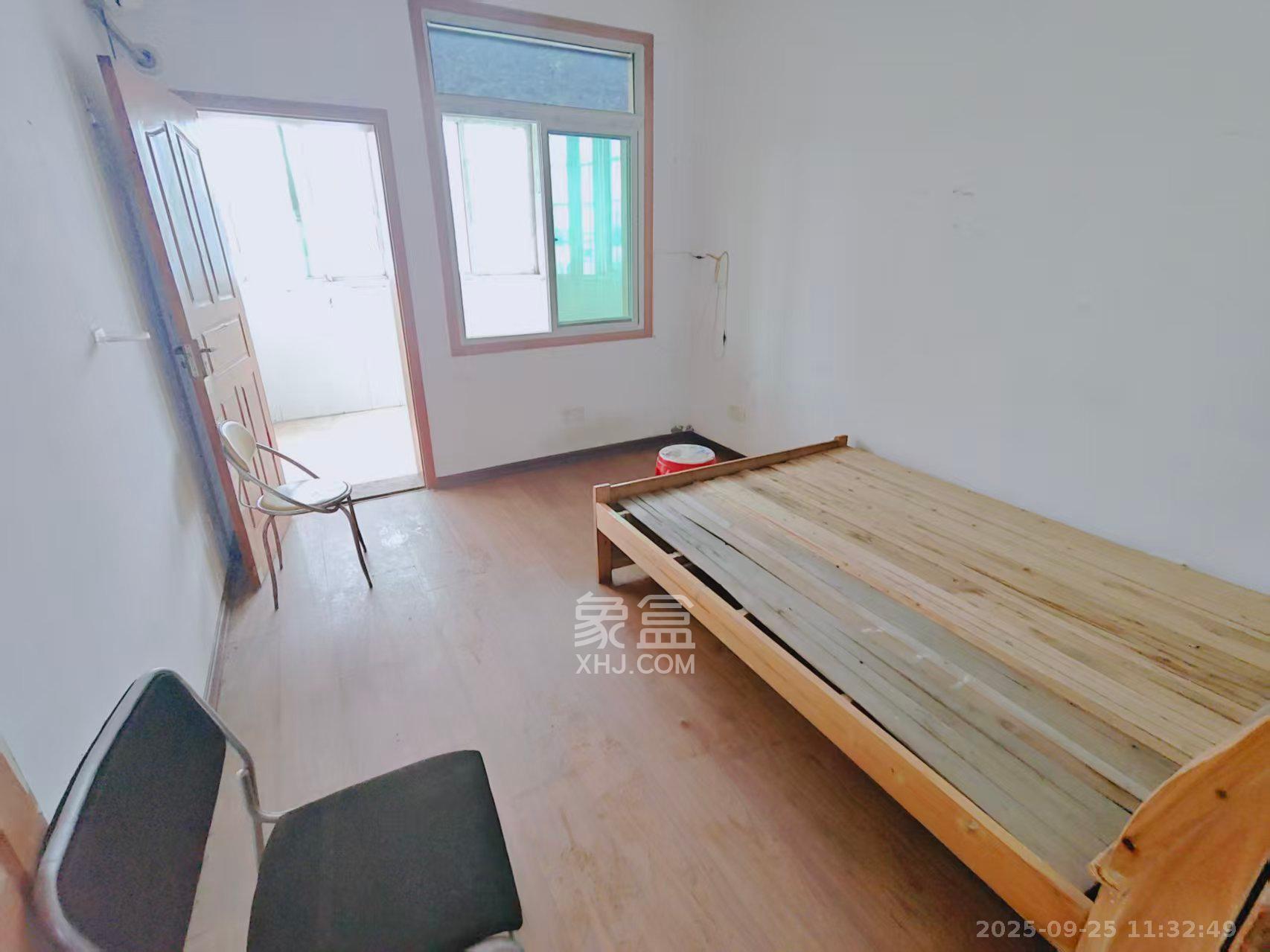 欣胜园 3室2厅1卫 1500.0元/月 欣胜园 3室2厅1卫 1500.0元/月室内图