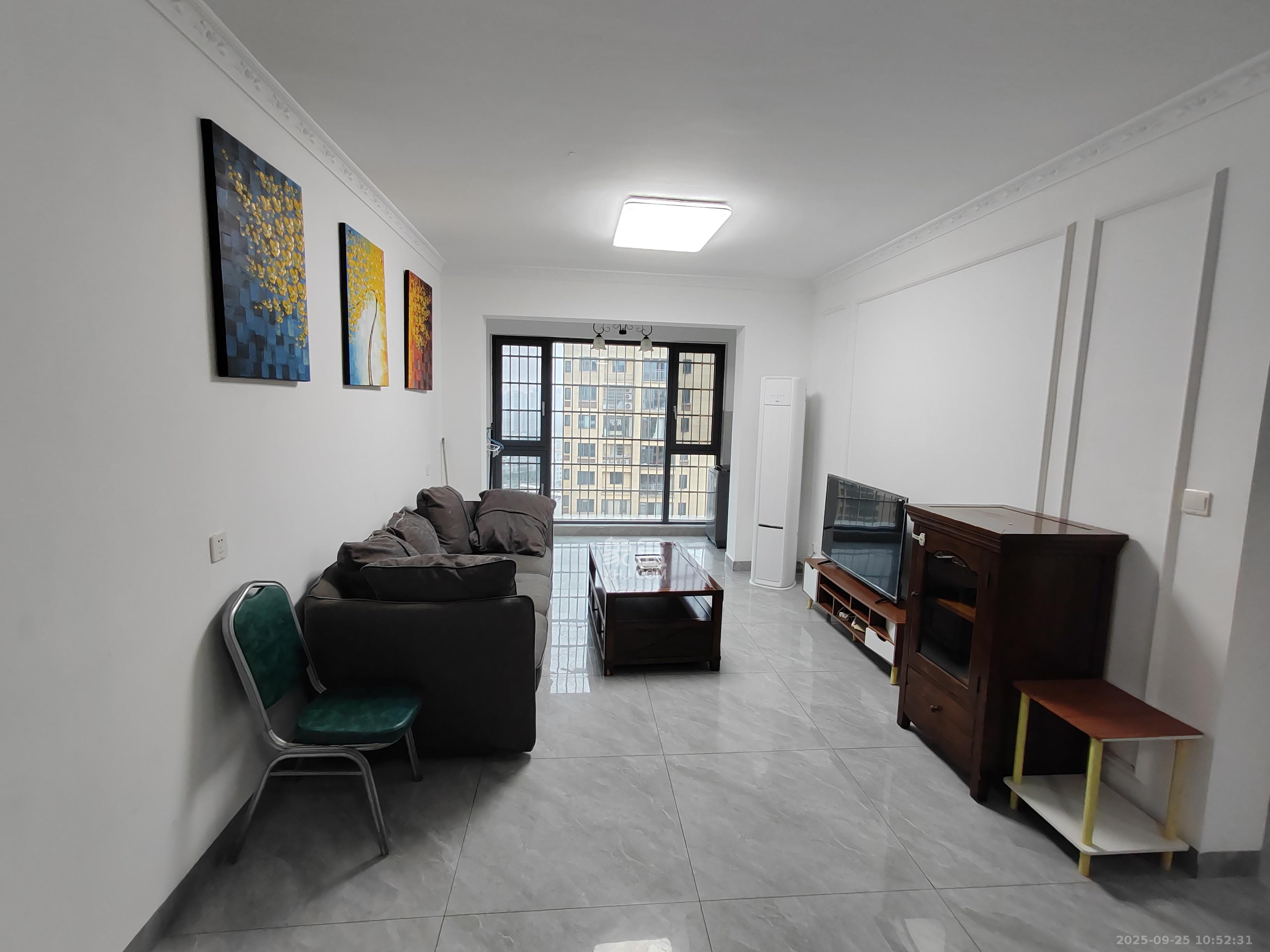 金南家园三期  2室2厅1卫    2000.0元/月室内图