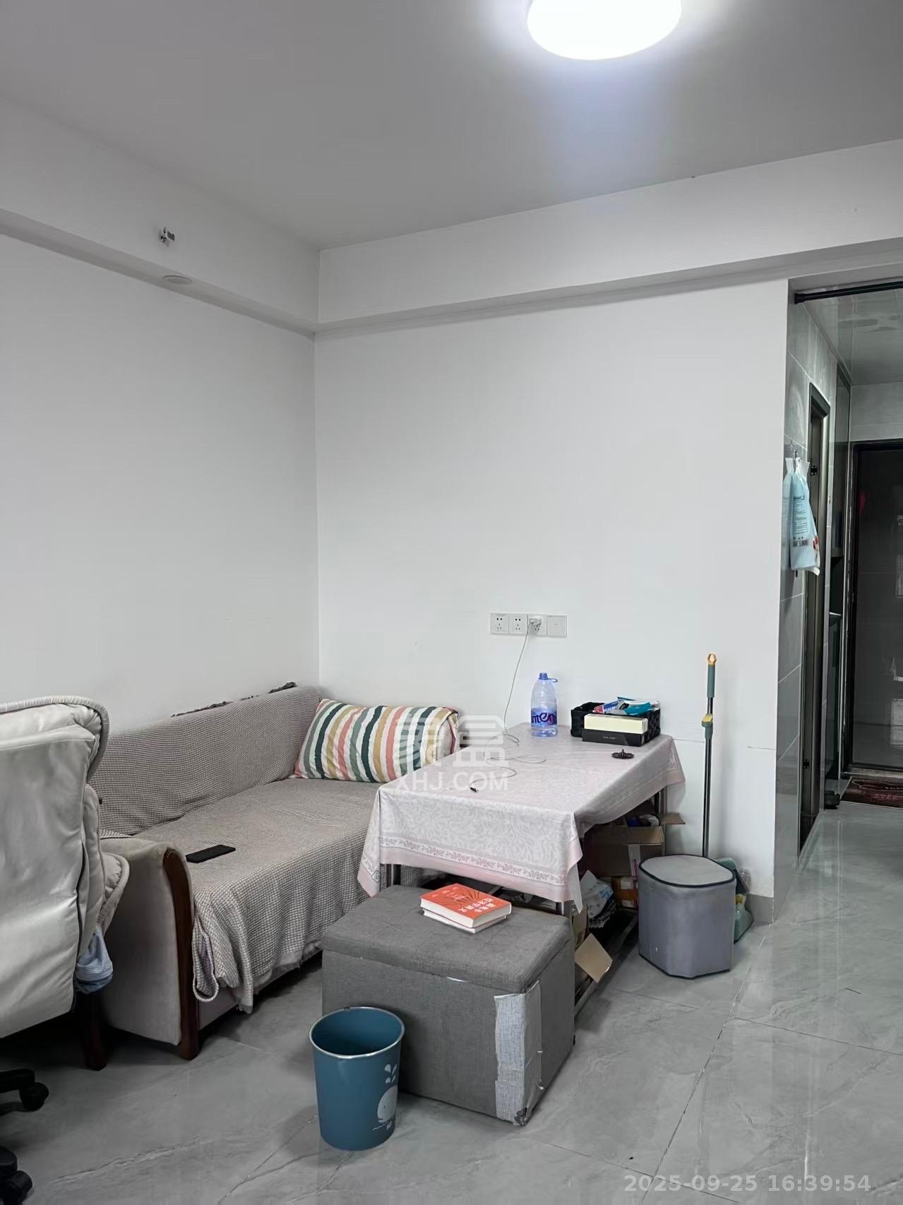 奥园城市天骄一期 1室0厅0卫 1500.0元/月 奥园城市天骄一期 1室0厅0卫 1500.0元/月室内图