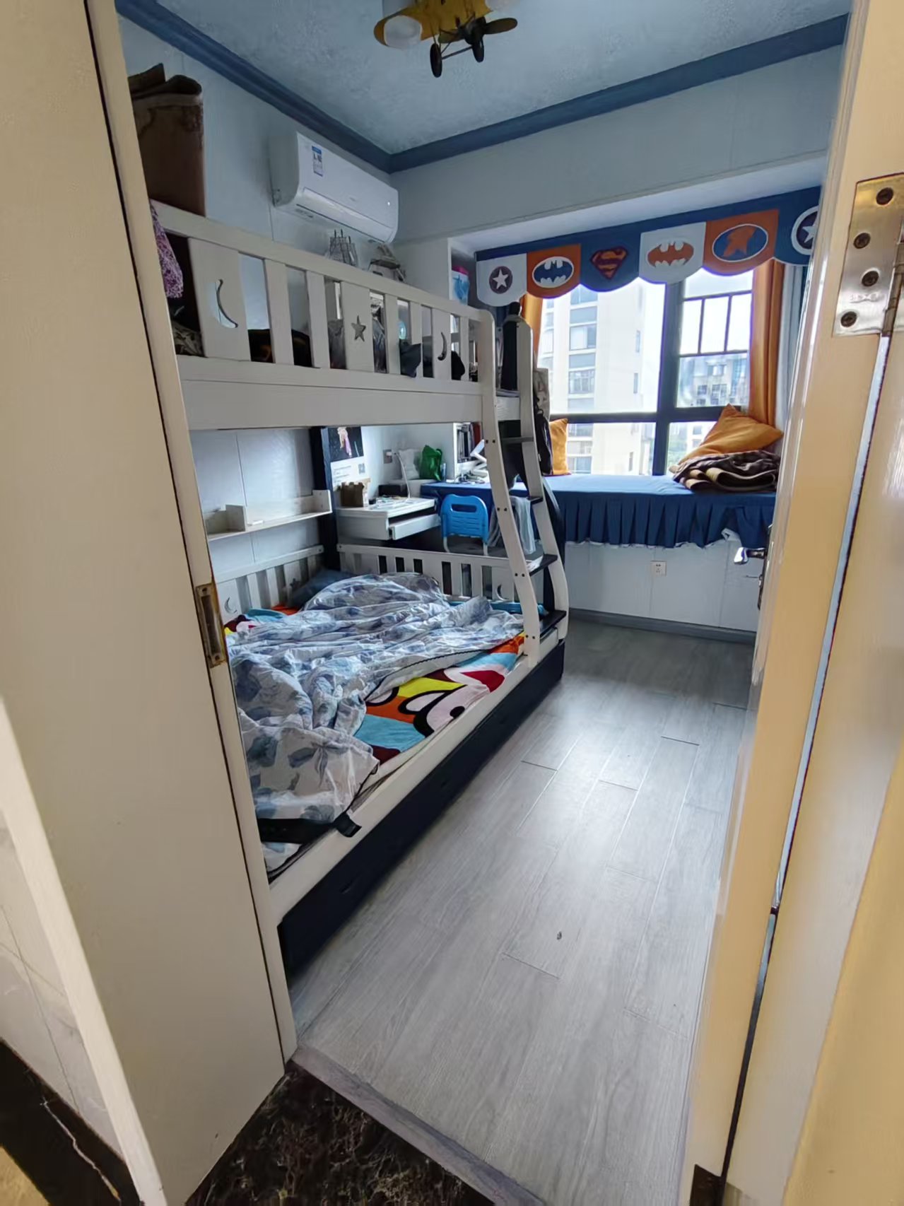 百弘学府城 3室2厅2卫 83.8万 百弘学府城 3室2厅2卫 83.8万客厅