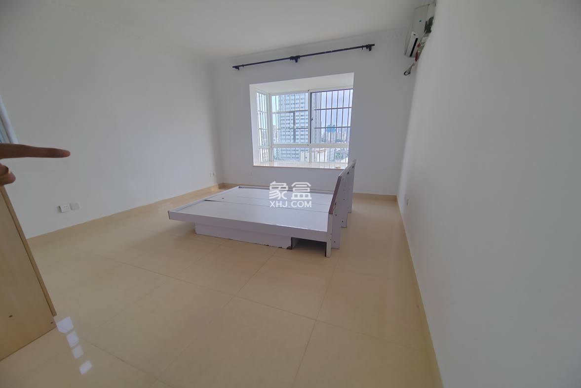 沁雅家园 3室2厅2卫 2700.0元/月 沁雅家园 3室2厅2卫 2700.0元/月室内图