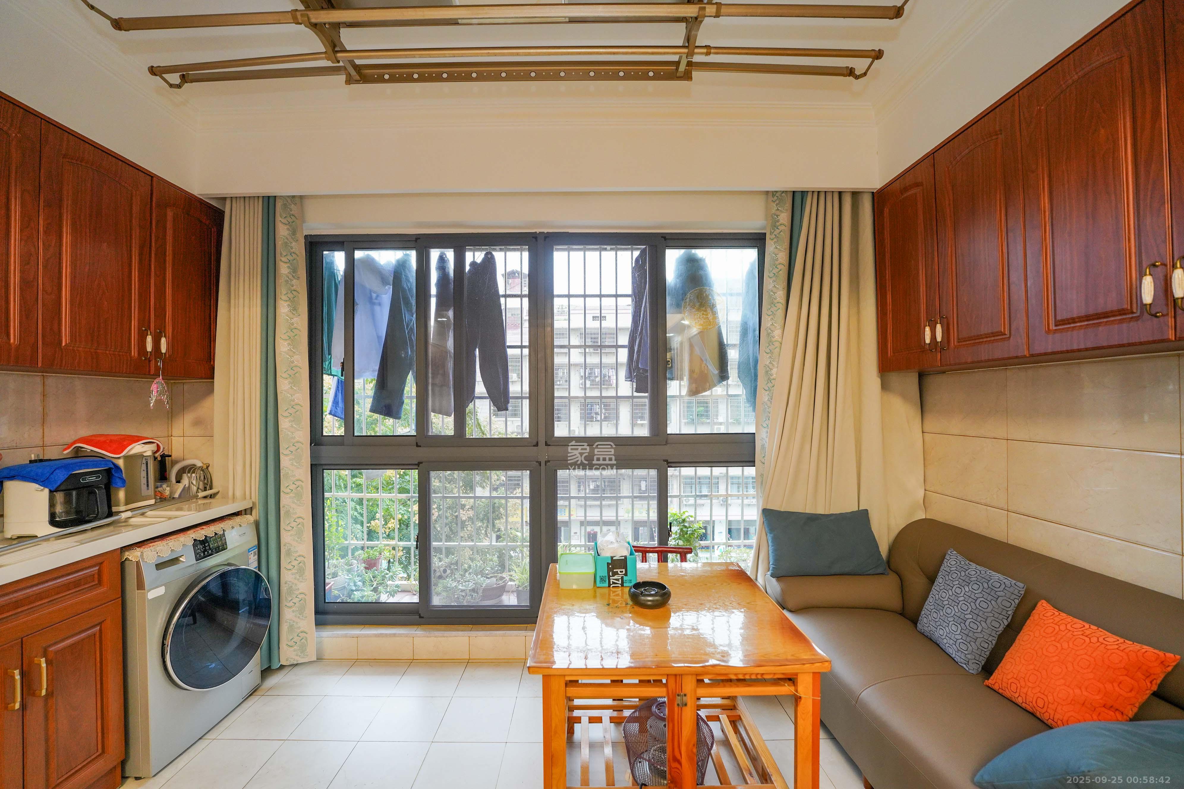 和美星城 1室2厅2卫 98.0万 和美星城 1室2厅2卫 98.0万阳台