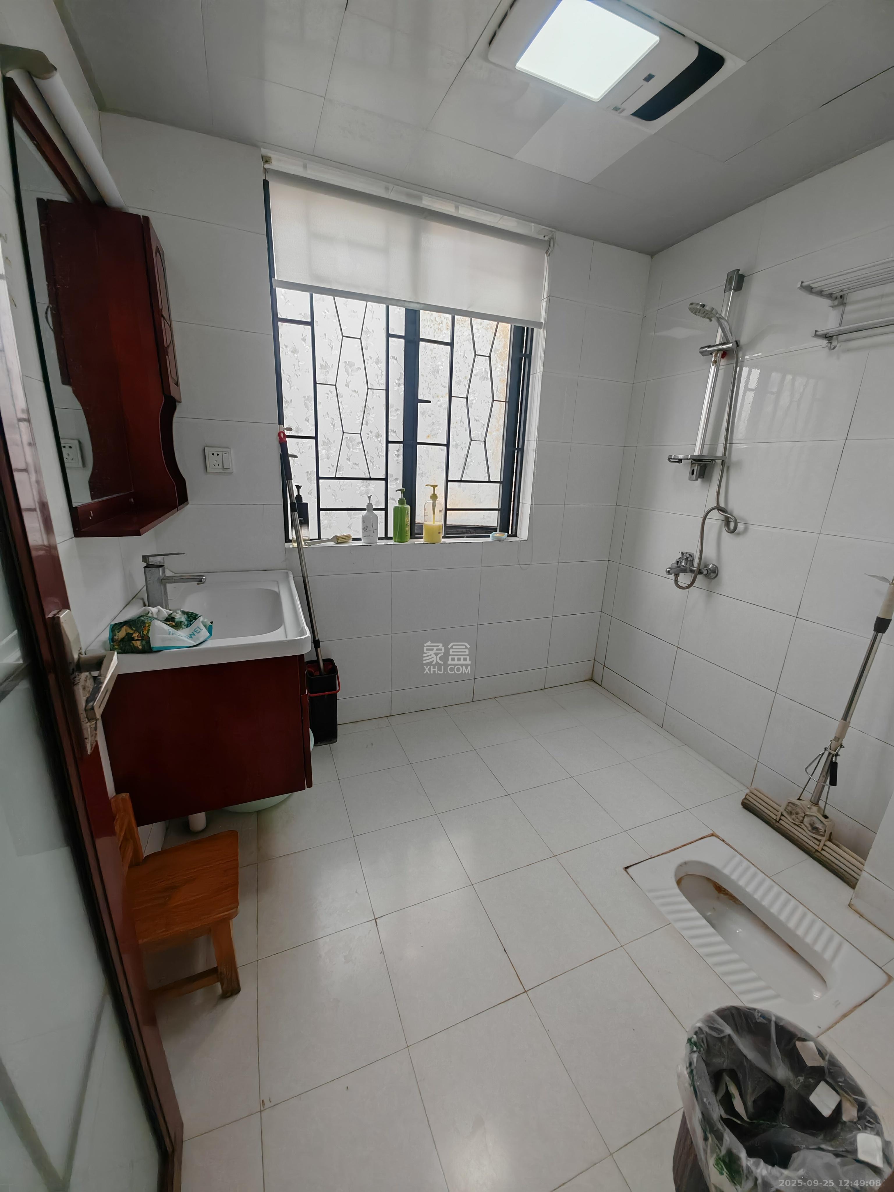 钰龙天下一期 3室2厅1卫 2200.0元/月 钰龙天下一期 3室2厅1卫 2200.0元/月室内图