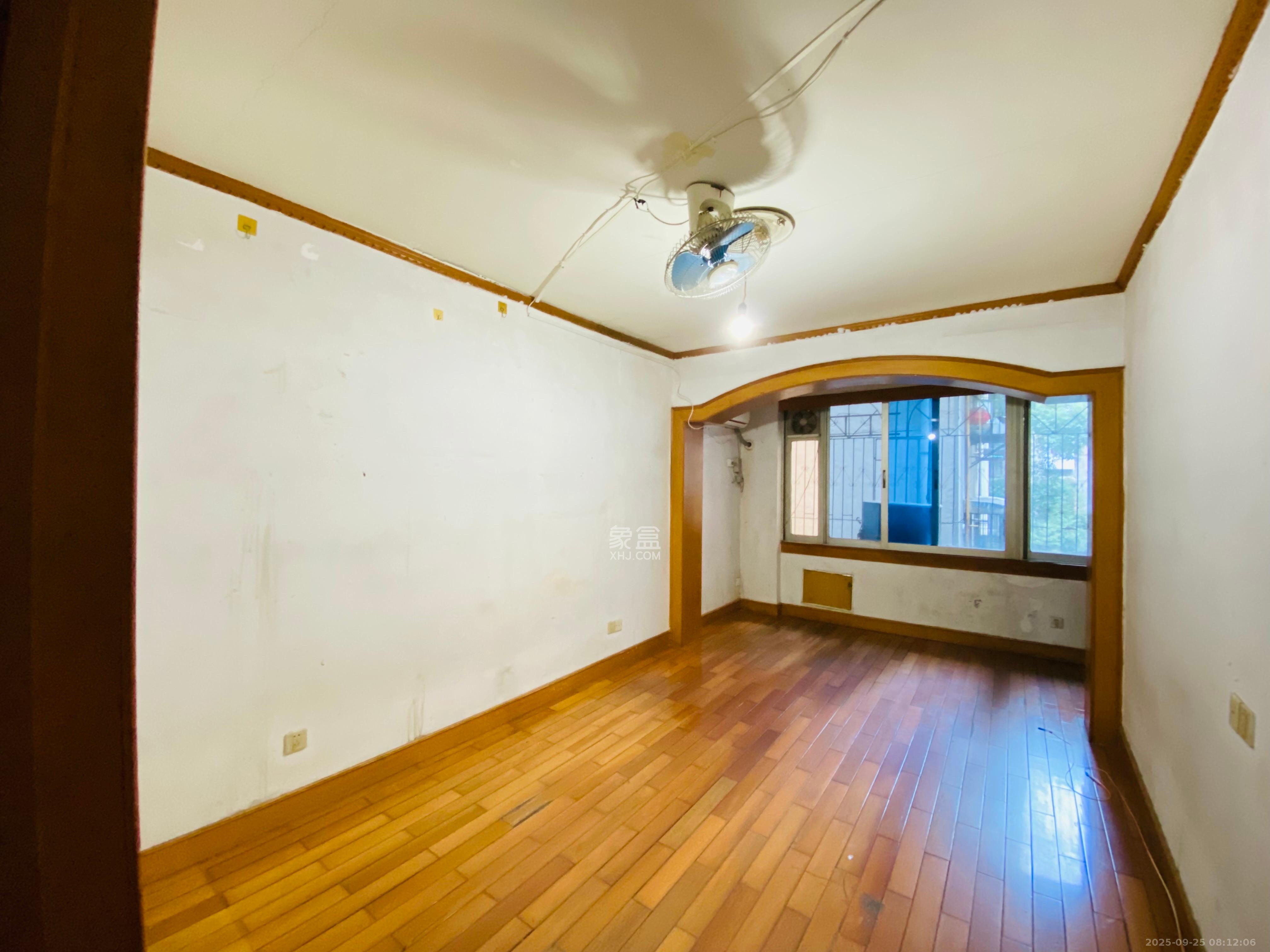 湖南第六工程有限公司机关小区(六公司机关大院) 3室1厅1卫 2800.0元/月 湖南第六工程有限公司机关小区(六公司机关大院) 3室1厅1卫 2800.0元/月室内图