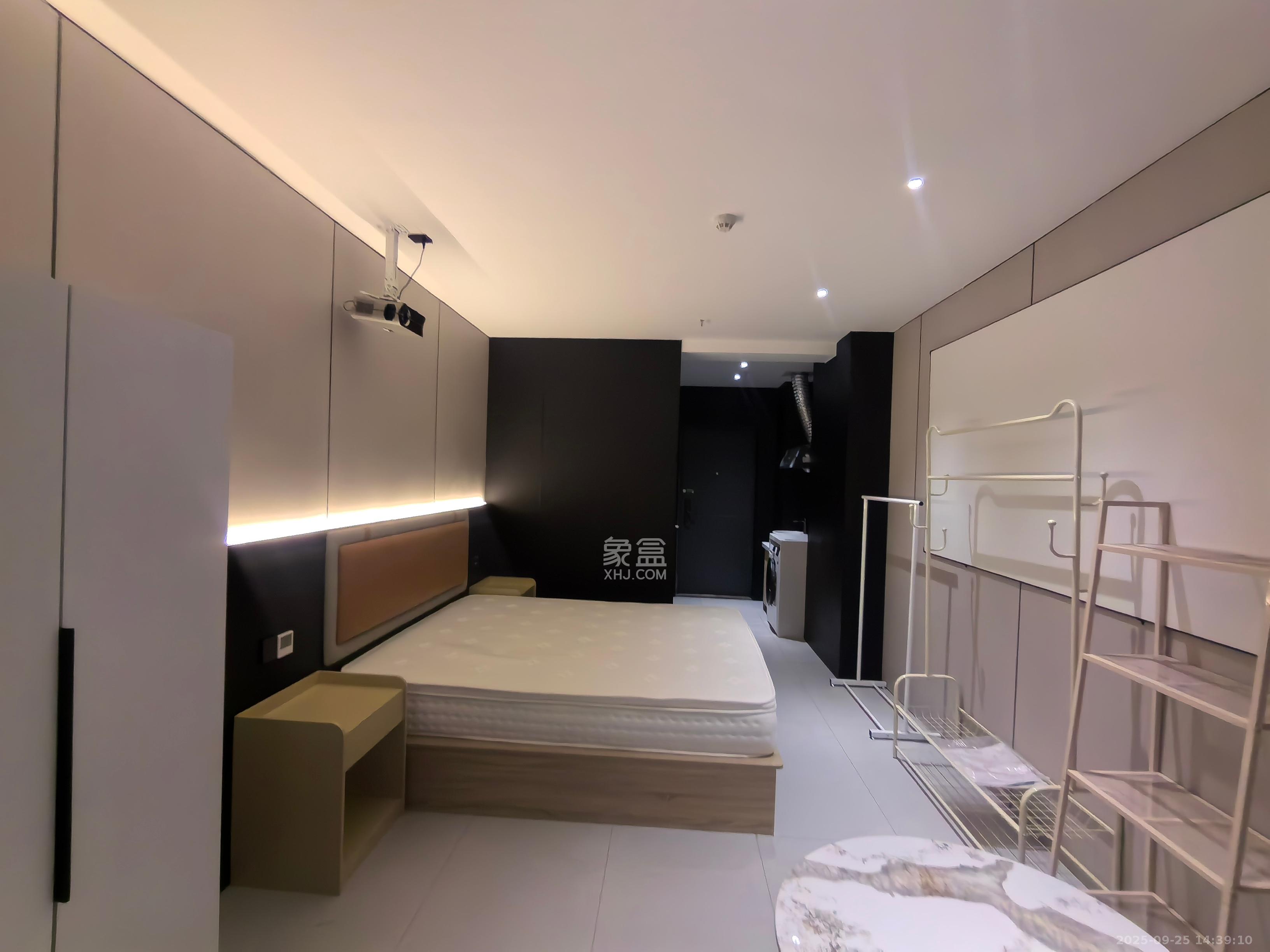 臻园 1室1厅1卫 1600.0元/月 臻园 1室1厅1卫 1600.0元/月室内图