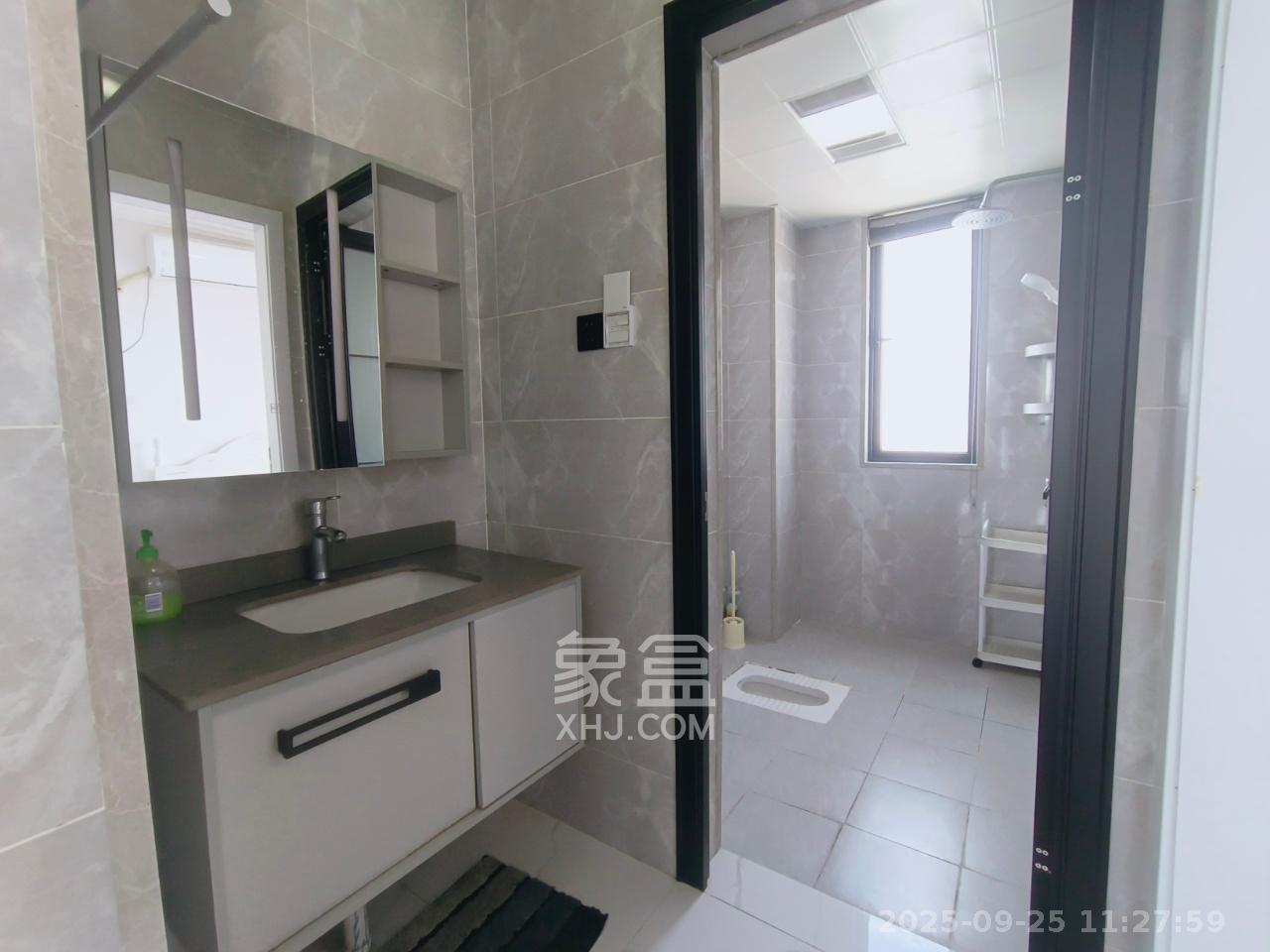 韭菜园嘉苑 3室2厅1卫 3200.0元/月 韭菜园嘉苑 3室2厅1卫 3200.0元/月室内图