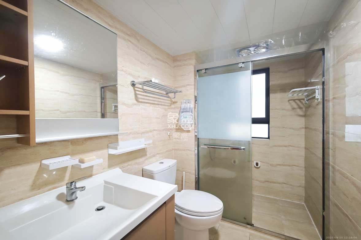 万科魅力之城  3室2厅2卫    95.0万 万科魅力之城  3室2厅2卫    95.0万卫生间