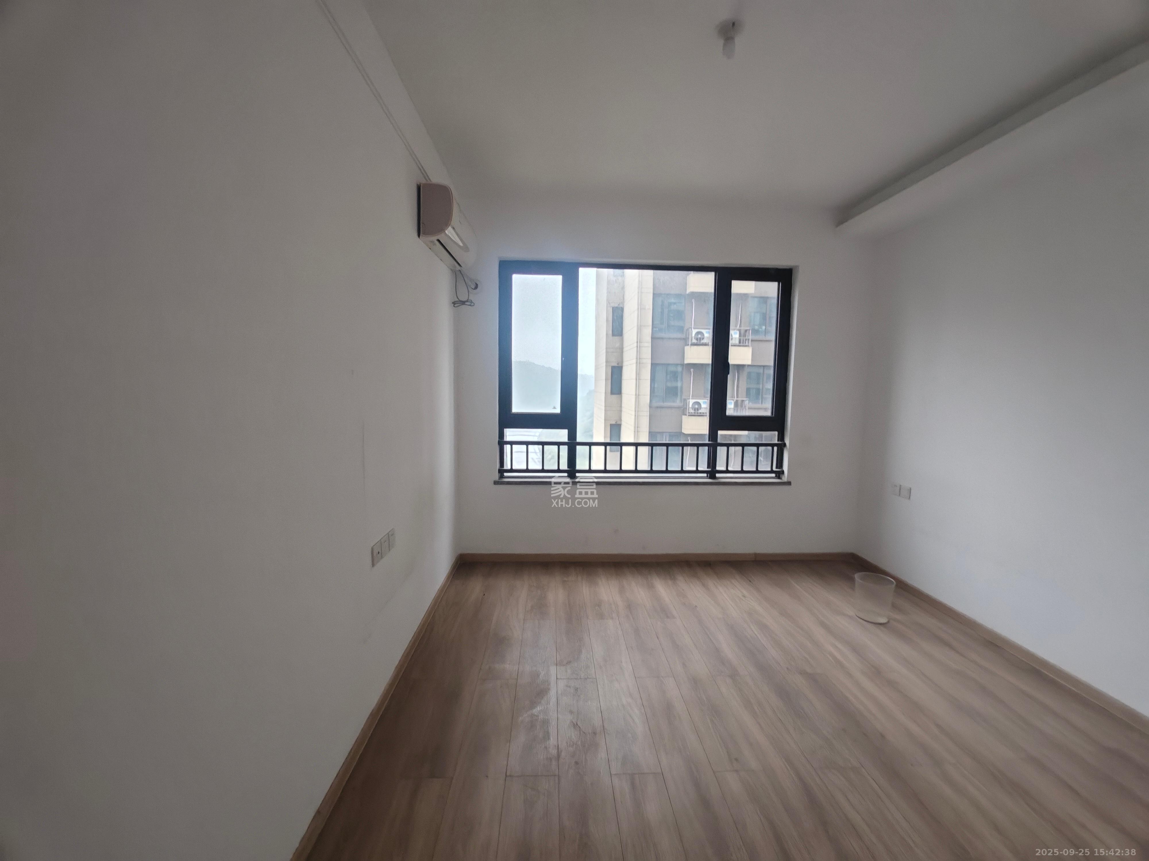 梅溪湖玺悦（新城金茂梦想玺悦）  4室2厅2卫    3200.0元/月室内图