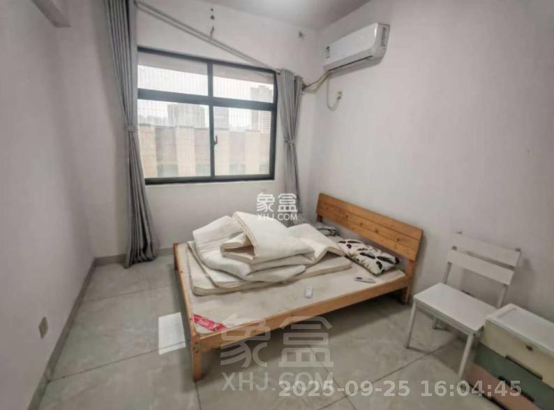 武广国际学苑 3室2厅2卫 2200.0元/月 武广国际学苑 3室2厅2卫 2200.0元/月室内图