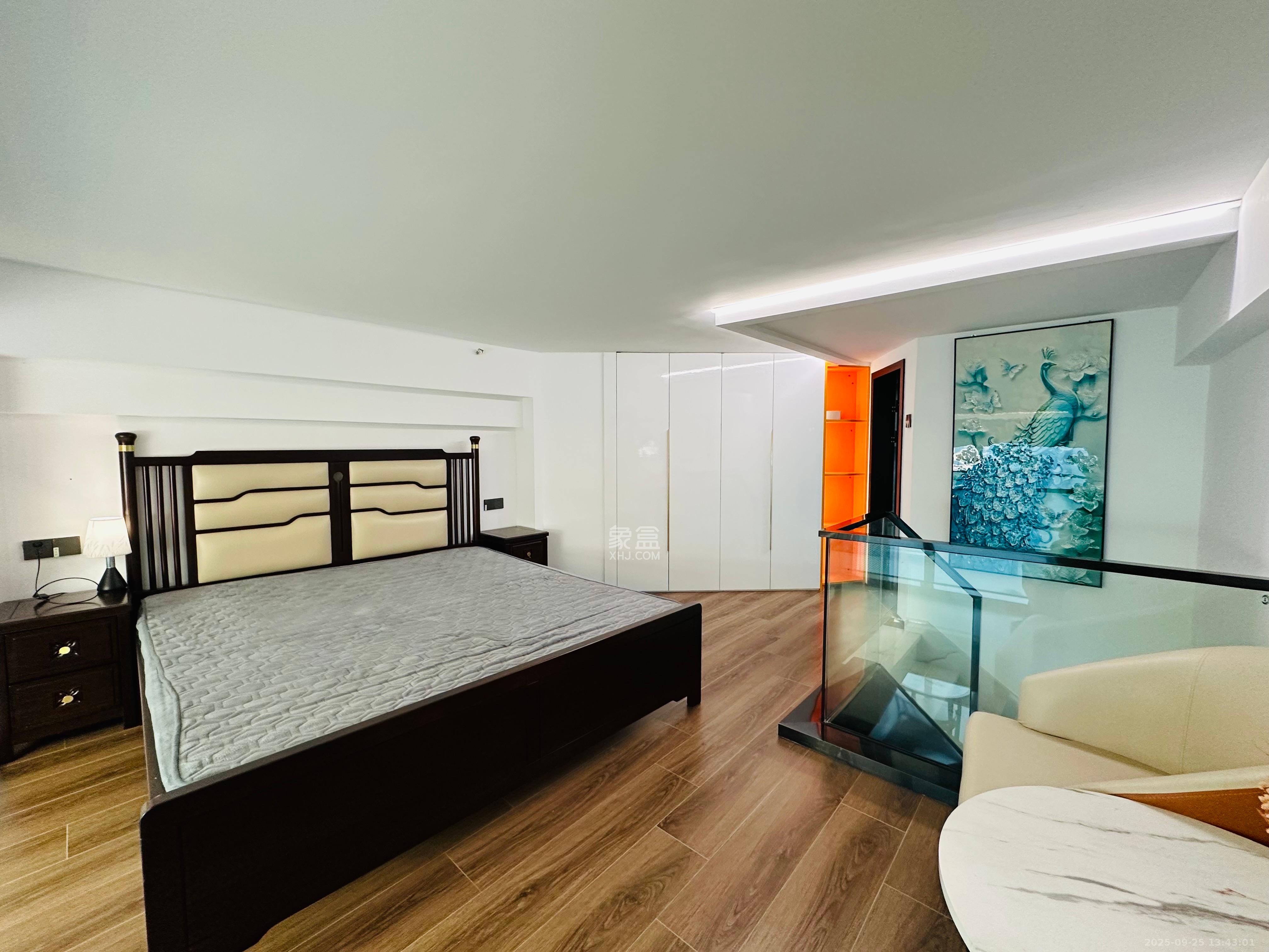 梅溪半岛  1室1厅2卫    3500.0元/月室内图