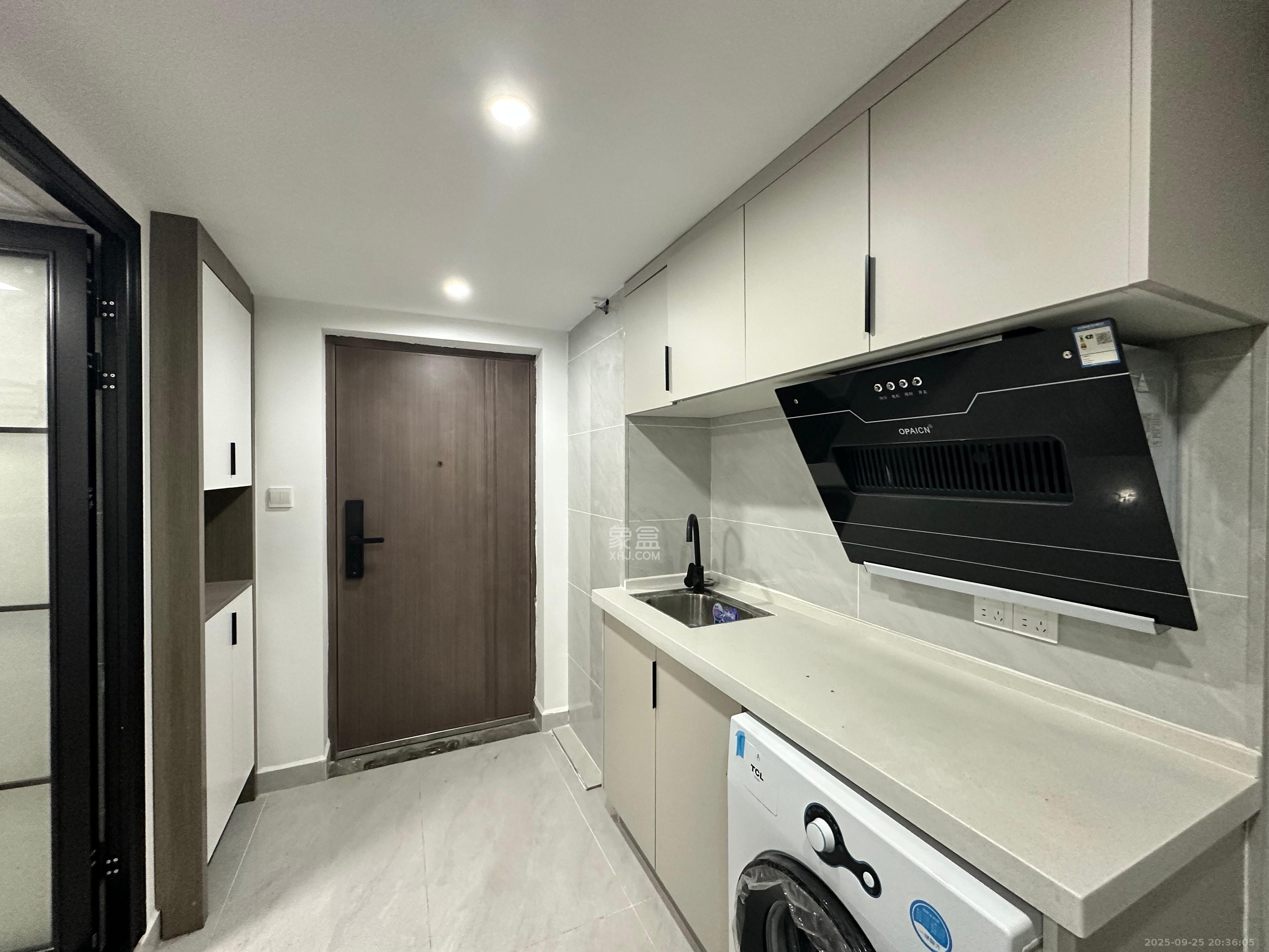 卓越中寰 1室1厅1卫 2000.0元/月 卓越中寰 1室1厅1卫 2000.0元/月室内图