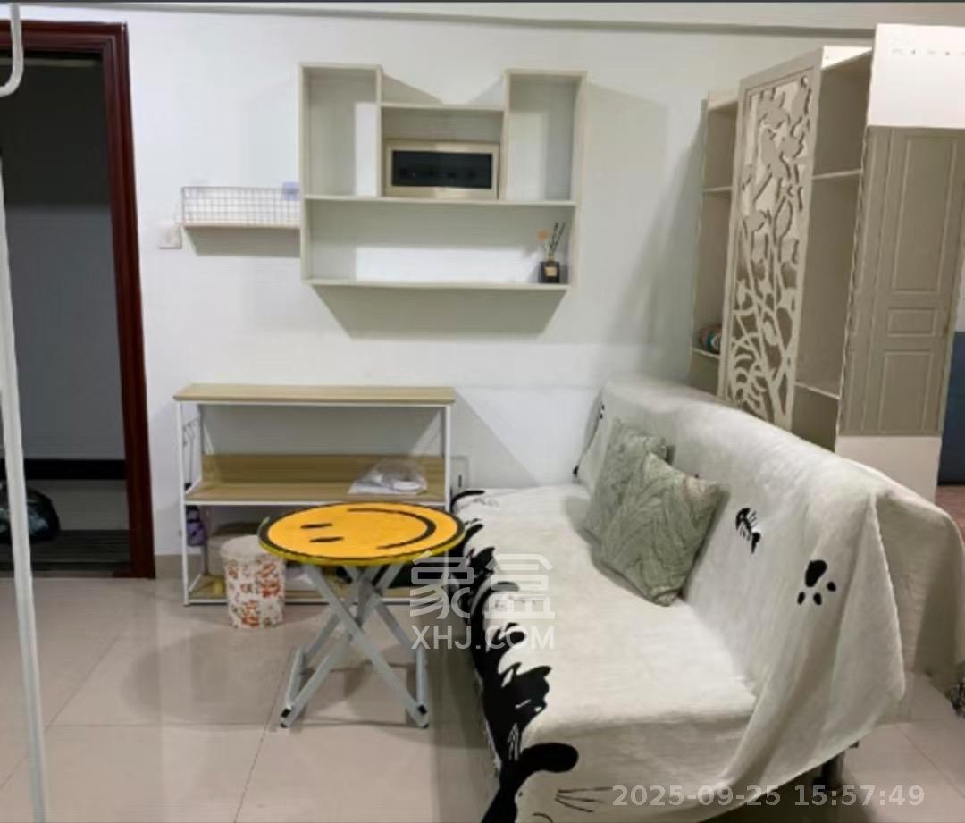 V领寓(岭南家园) 1室0厅0卫 1300.0元/月 V领寓(岭南家园) 1室0厅0卫 1300.0元/月室内图