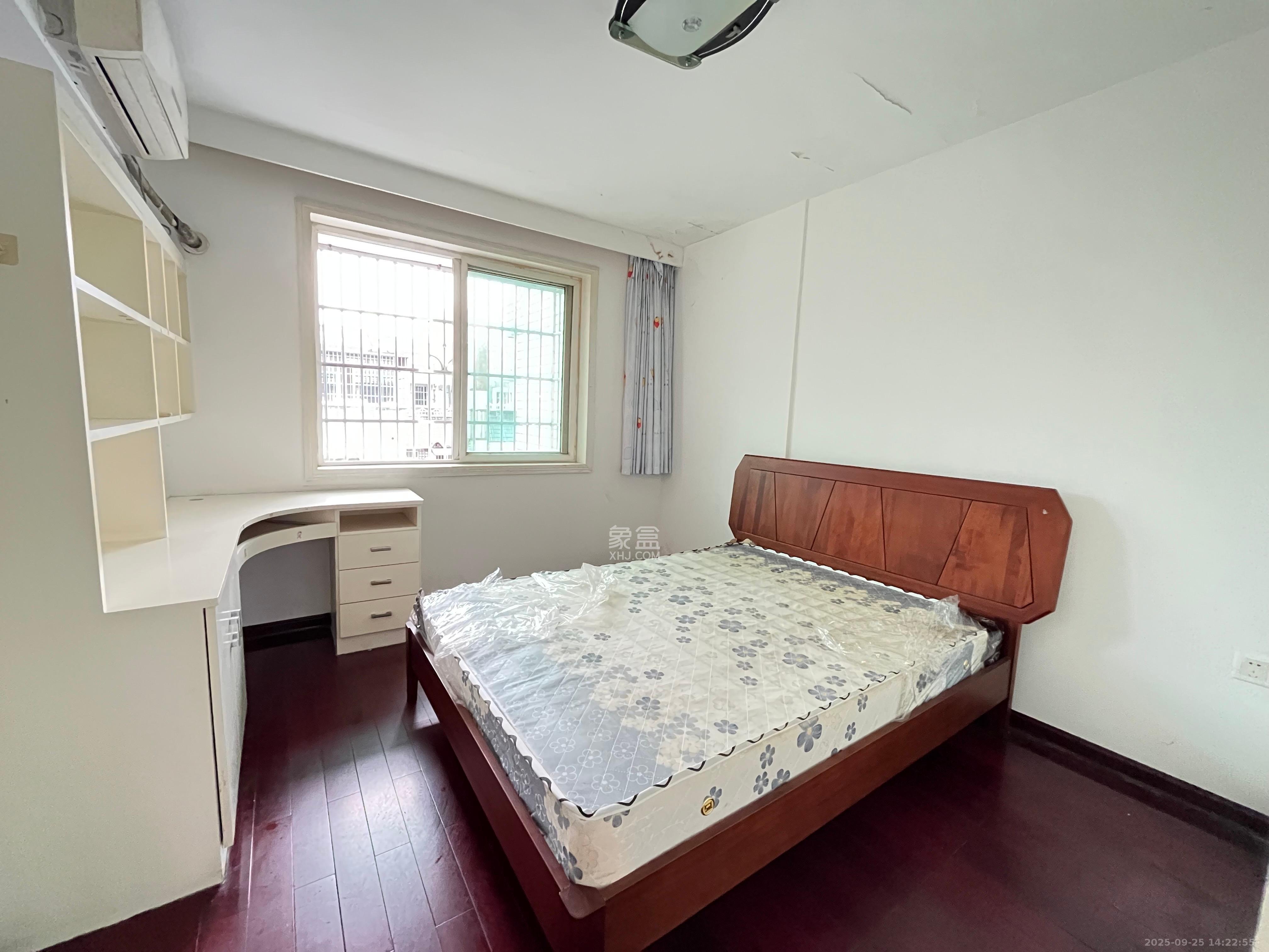 五一新村安置小区(永定社区、永兴社区、永祥社区) 3室2厅2卫 2200.0元/月 五一新村安置小区(永定社区、永兴社区、永祥社区) 3室2厅2卫 2200.0元/月室内图