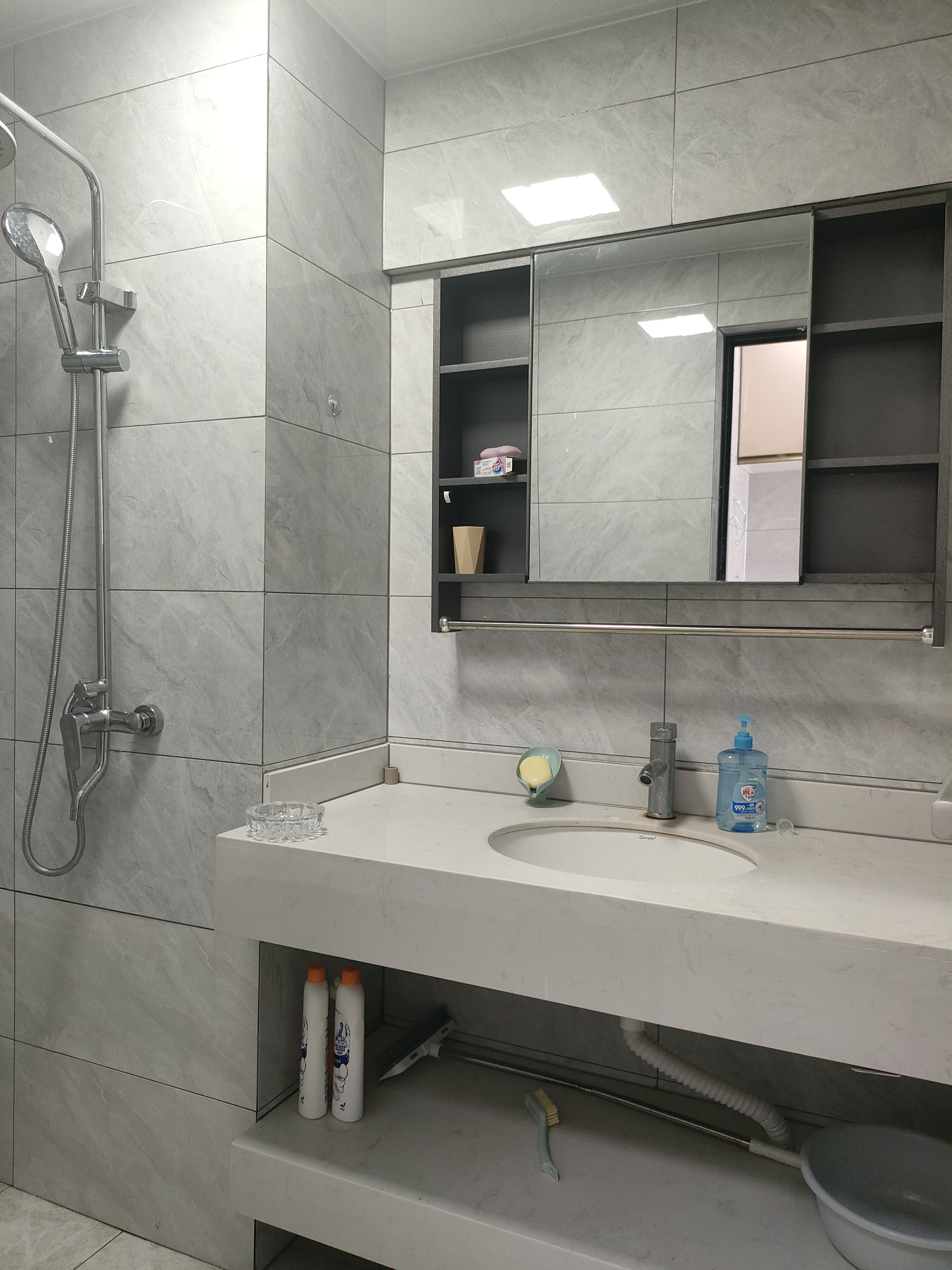 绿地海德公馆 2室2厅2卫 2500.0元/月 绿地海德公馆 2室2厅2卫 2500.0元/月室内图