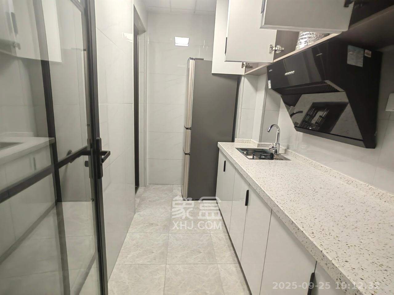 蓝光雍锦半岛   55.0㎡      1700.0元/月室内图