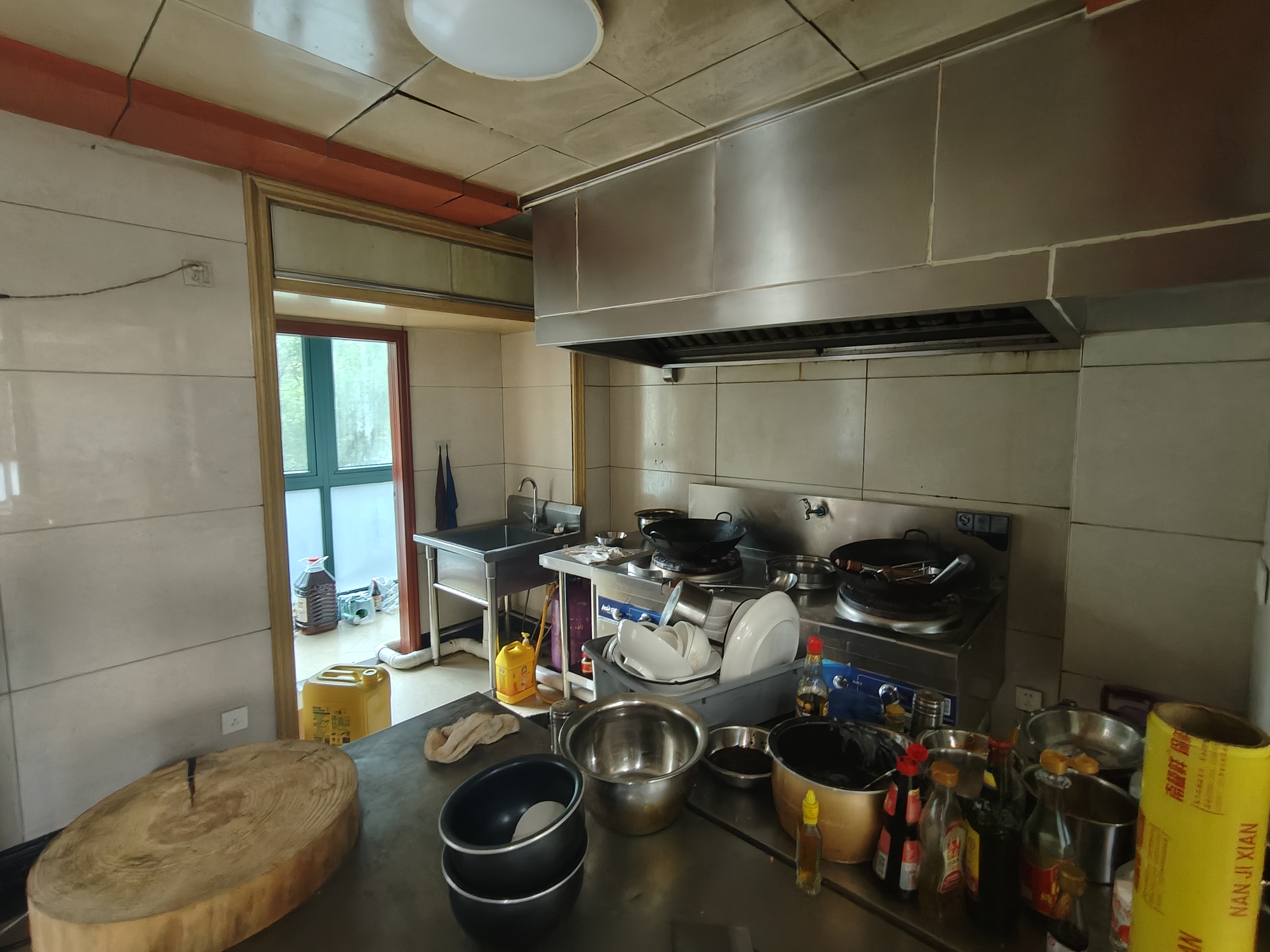 俊景花园  4室2厅2卫    85.0万