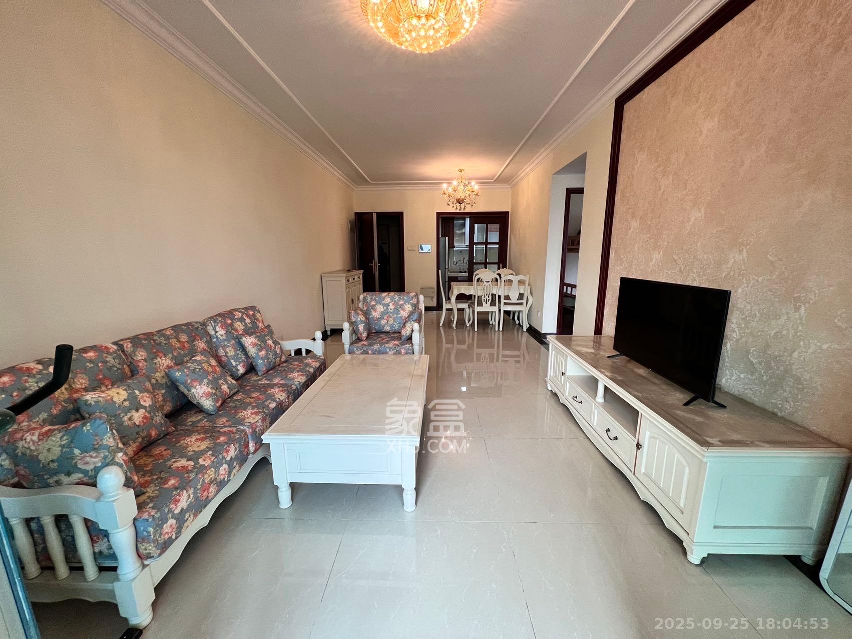 恒大雅苑 2室2厅1卫 2200.0元/月 恒大雅苑 2室2厅1卫 2200.0元/月室内图