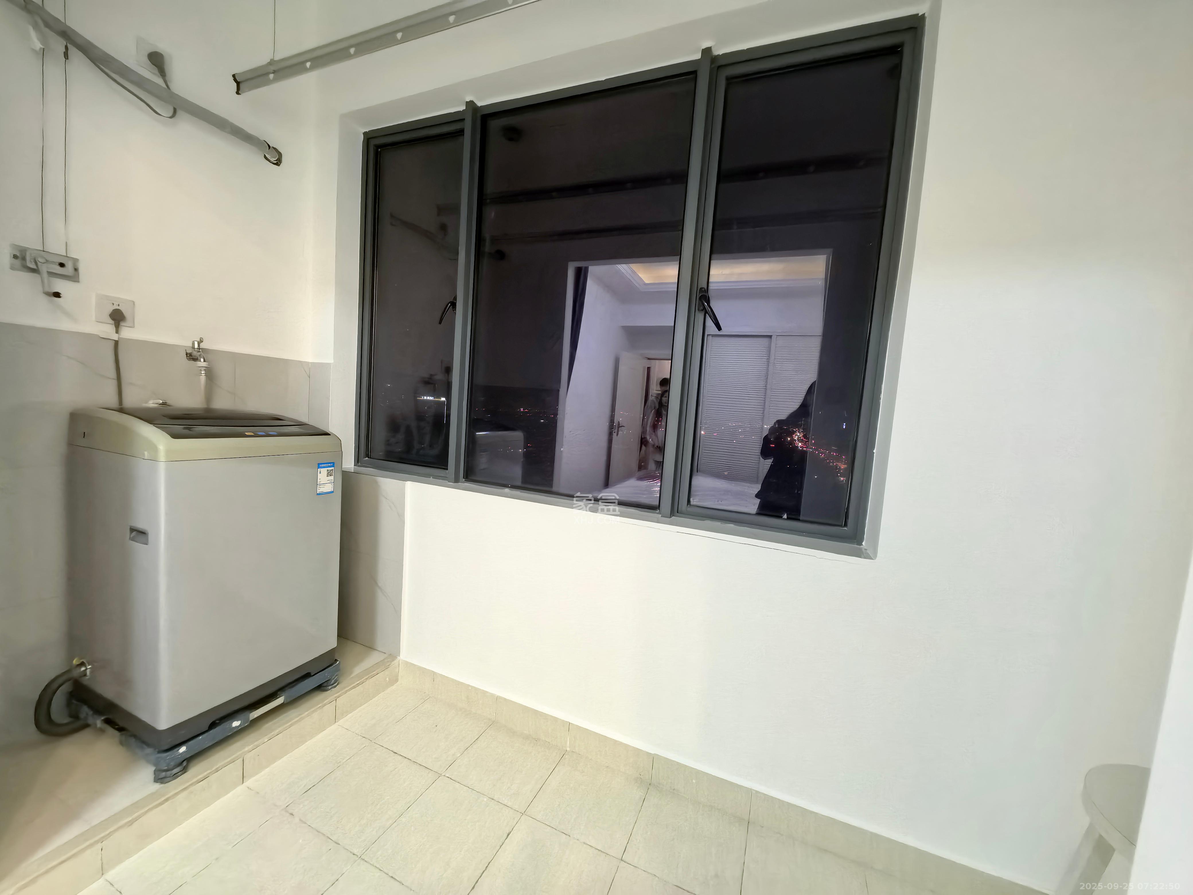 中欣楚天雅郡  1室1厅1卫    1800.0元/月室内图