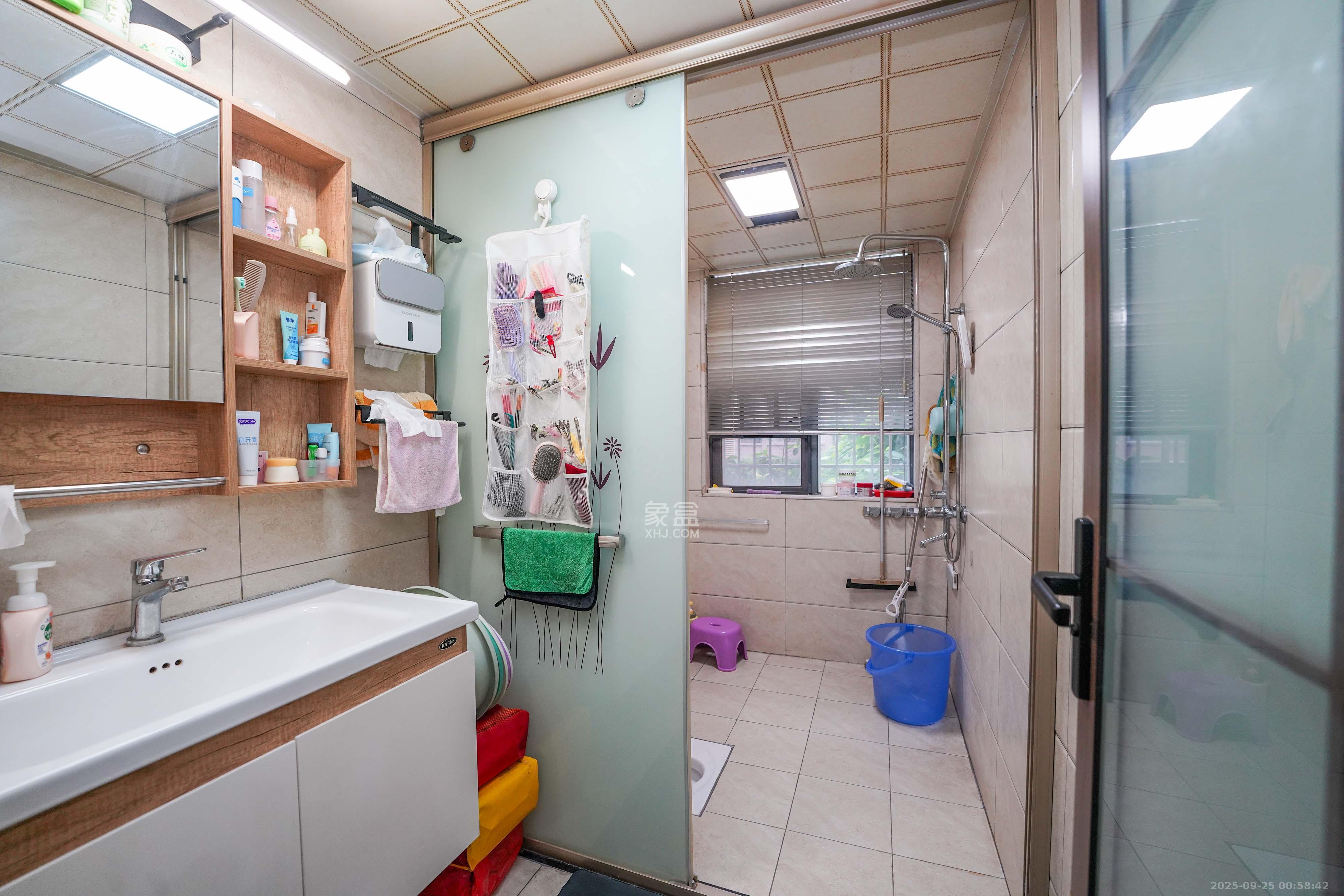 和美星城 1室2厅2卫 98.0万 和美星城 1室2厅2卫 98.0万卫生间