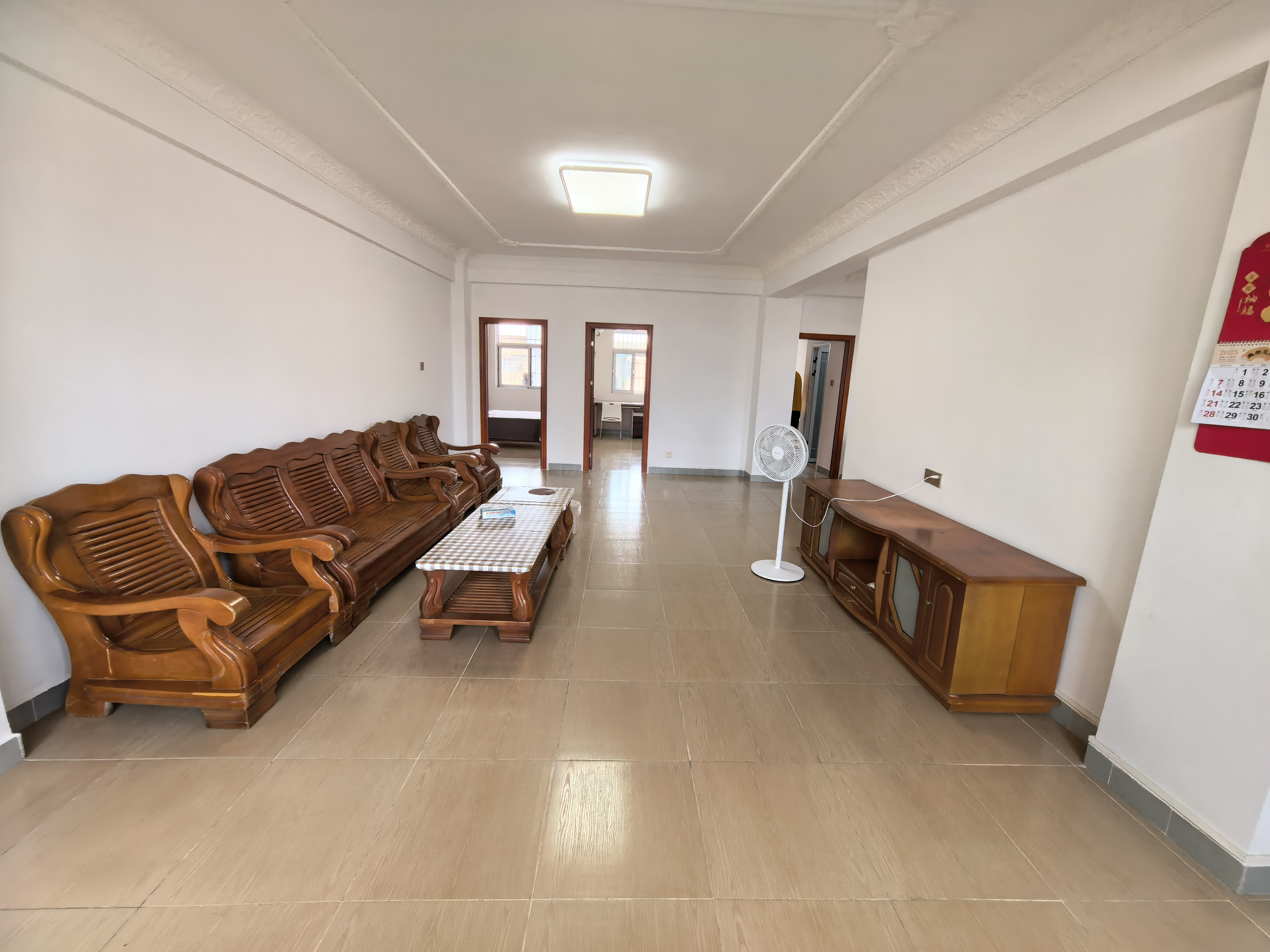 省检察院宿舍南苑 3室2厅2卫 2800.0元/月 省检察院宿舍南苑 3室2厅2卫 2800.0元/月室内图