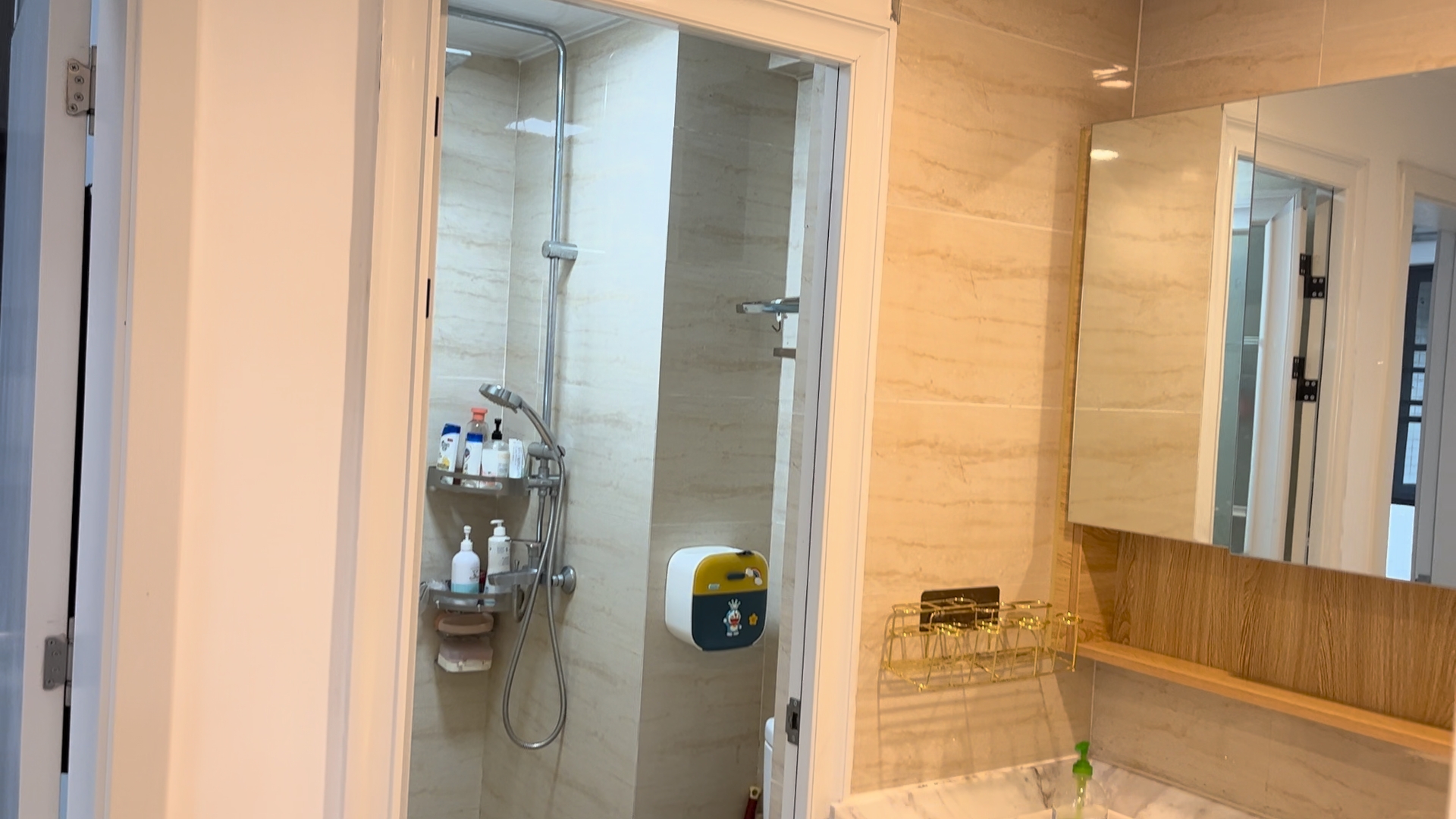 龙昆悦城 2室2厅1卫 2800.0元/月 龙昆悦城 2室2厅1卫 2800.0元/月室内图