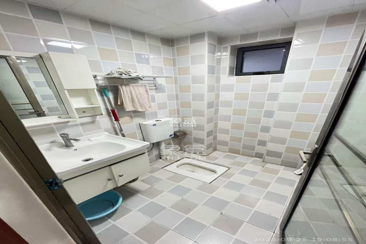 恒基凯旋门三期 2室2厅1卫 1700.0元/月 恒基凯旋门三期 2室2厅1卫 1700.0元/月室内图