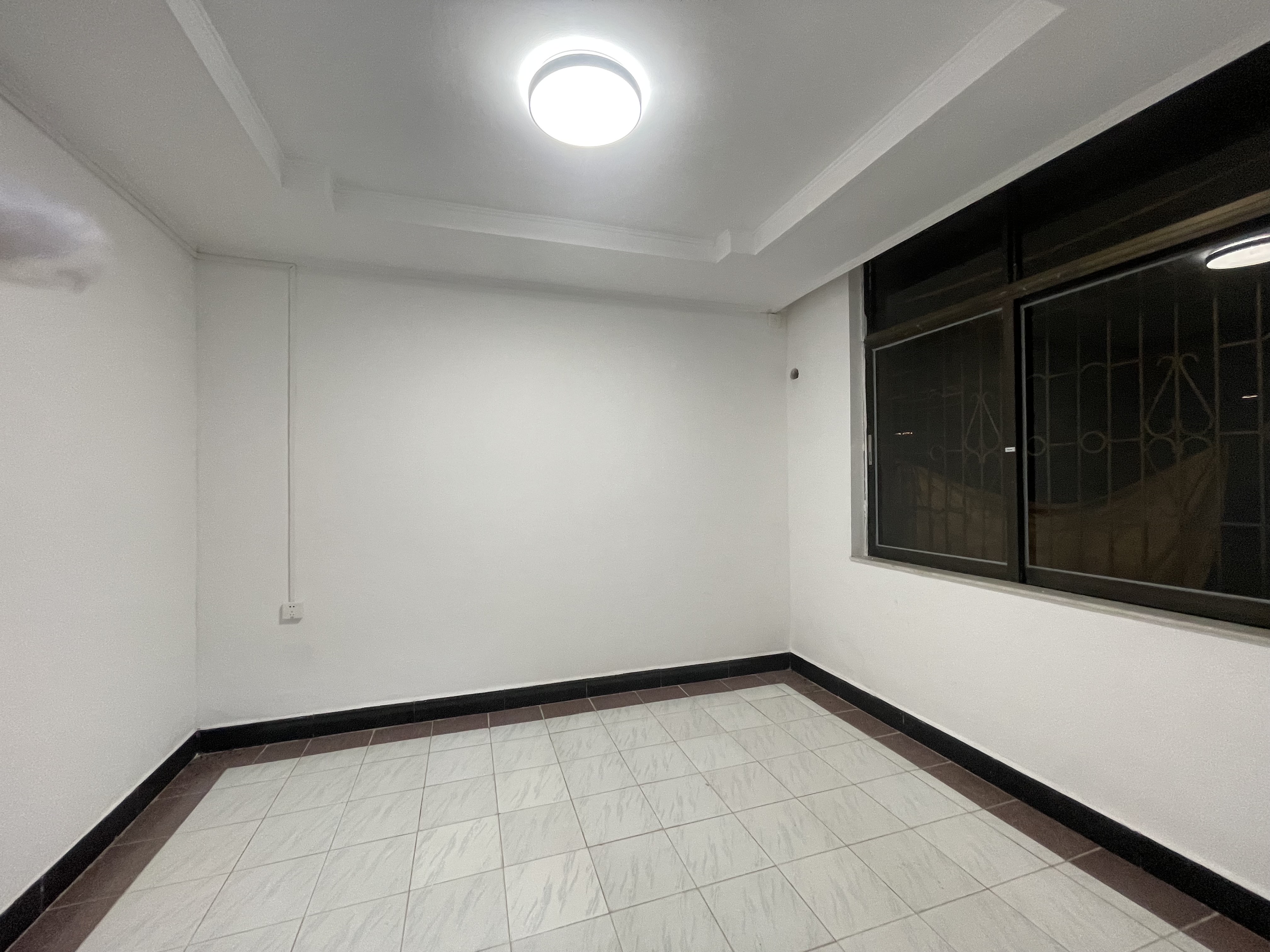 华汇别墅小区 5室2厅3卫 9000.0元/月 华汇别墅小区 5室2厅3卫 9000.0元/月小区图