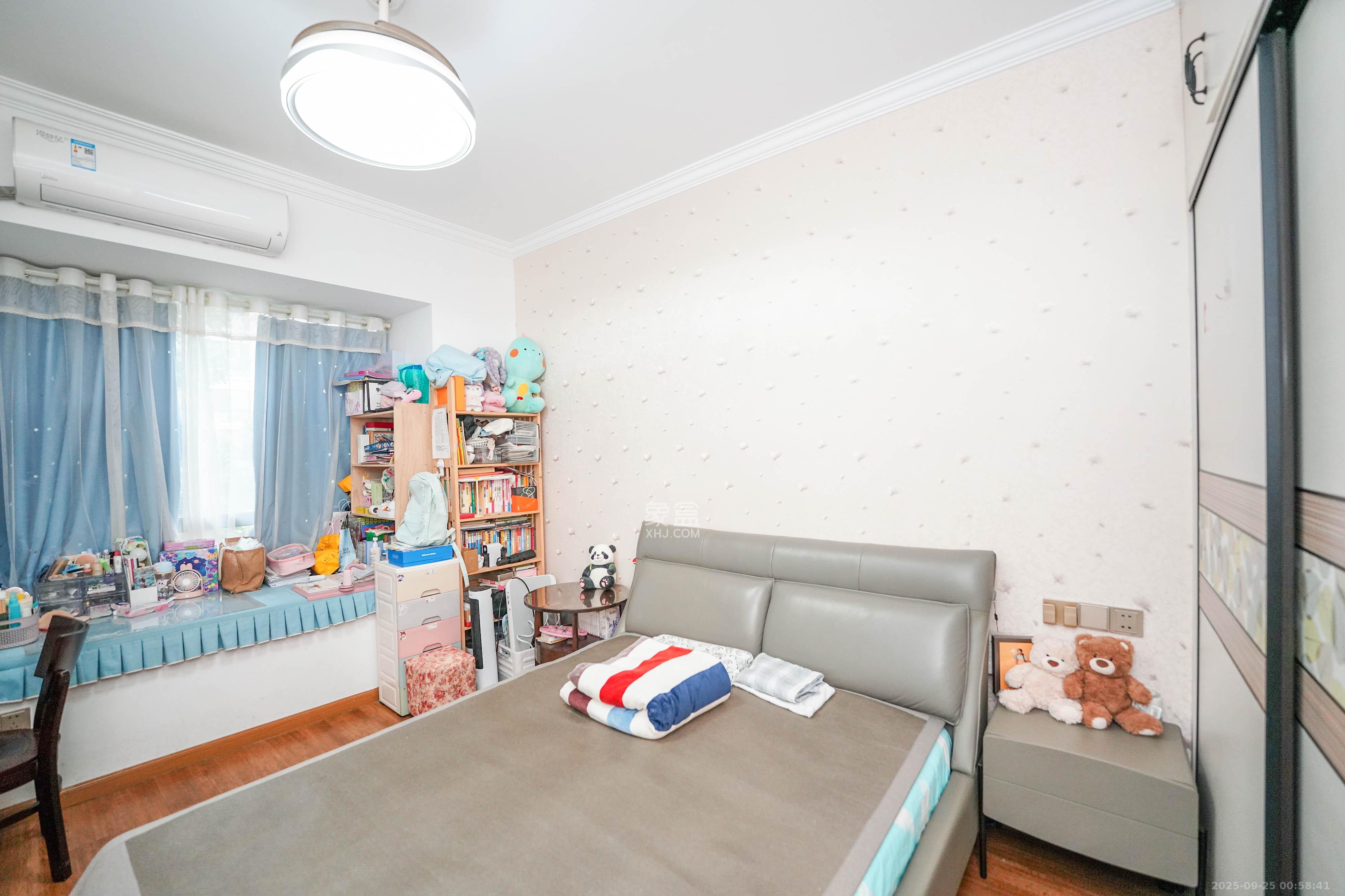 和美星城 1室2厅2卫 98.0万 和美星城 1室2厅2卫 98.0万卧室