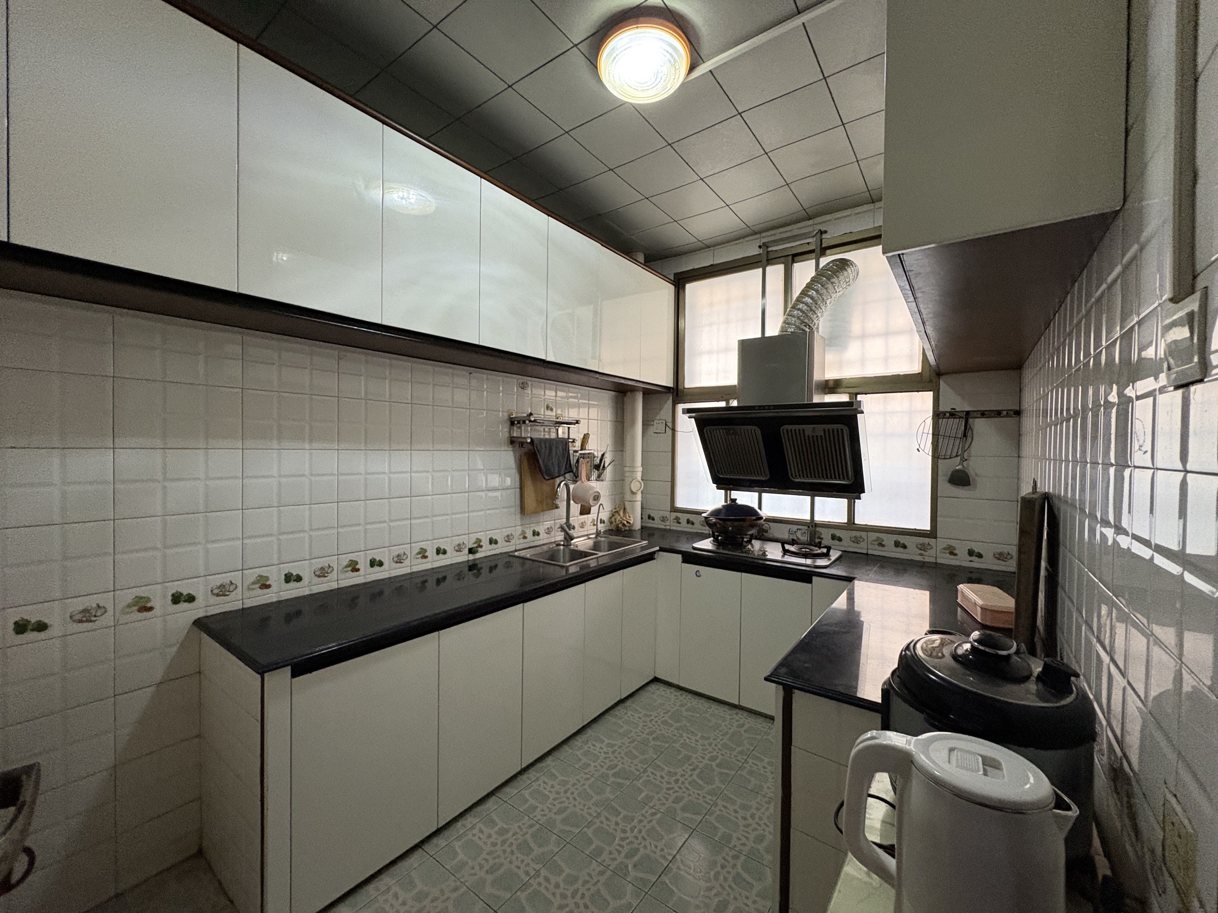 娄星区散盘 3室2厅2卫 48.8万 娄星区散盘 3室2厅2卫 48.8万客厅