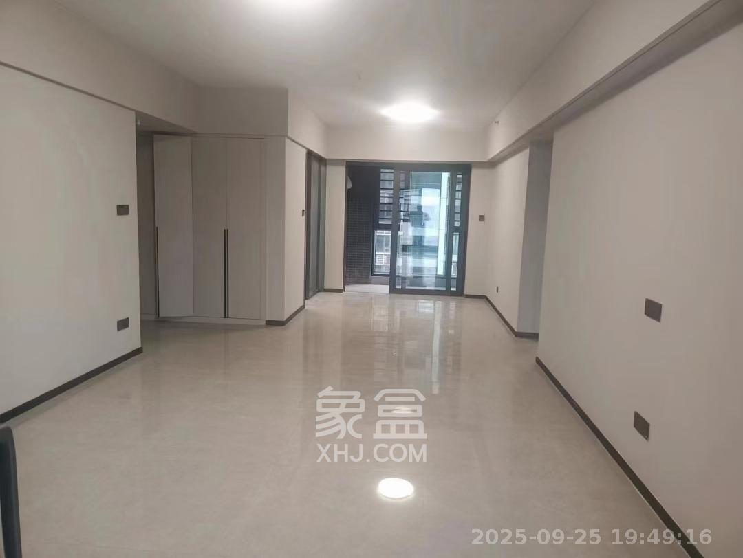 时代梅溪领峰  4室2厅2卫    3800.0元/月 时代梅溪领峰  4室2厅2卫    3800.0元/月