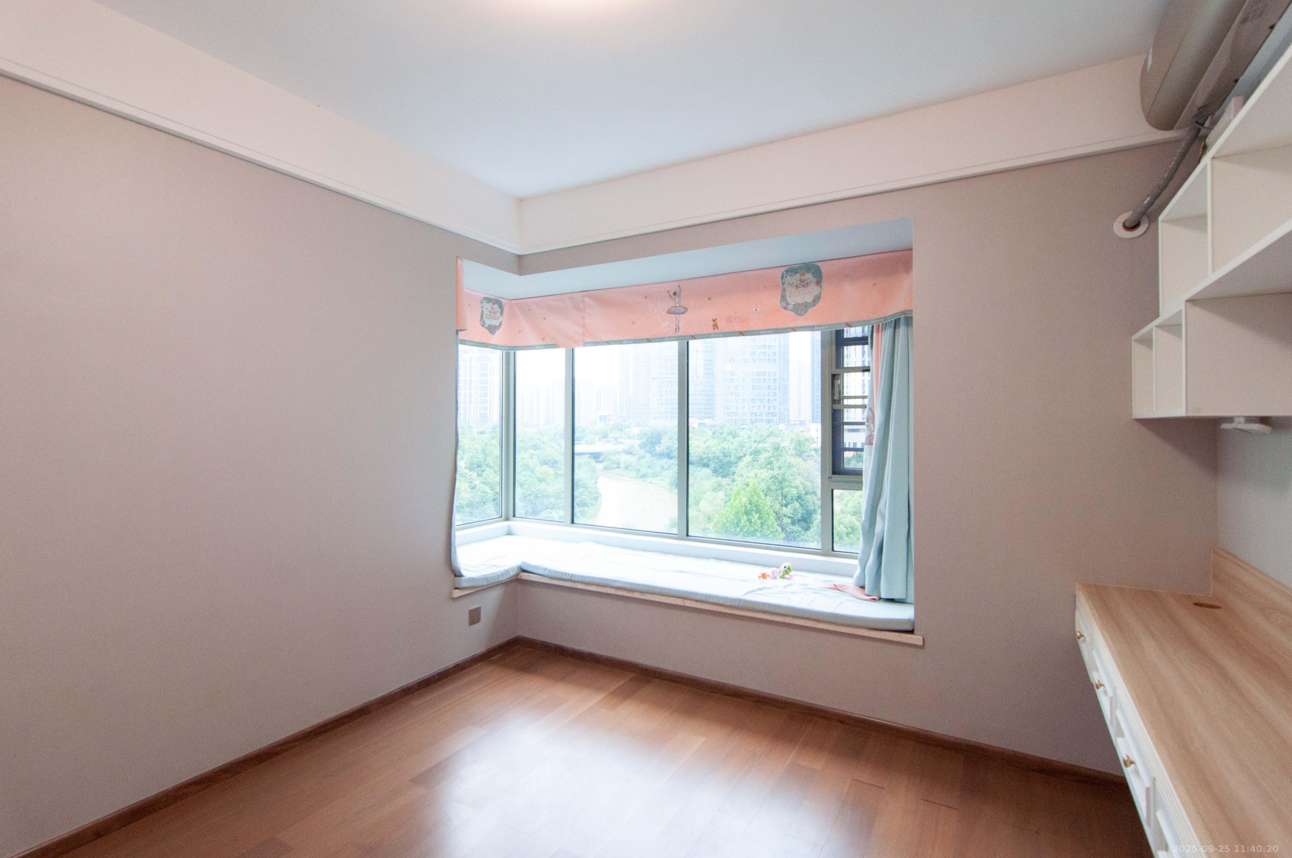 梅溪湖金茂湾 4室2厅2卫 255.0万 梅溪湖金茂湾 4室2厅2卫 255.0万其他