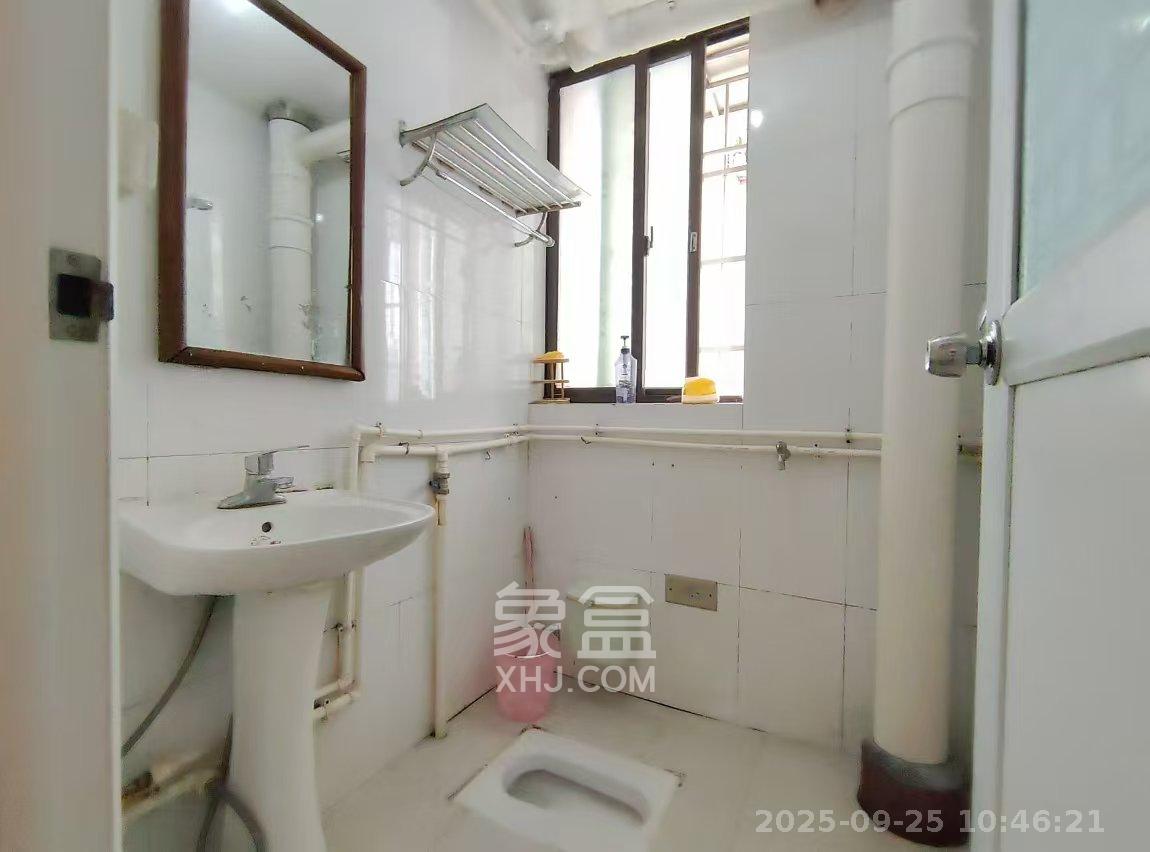 晨兴家园  1室0厅0卫   1900.00元/月室内图