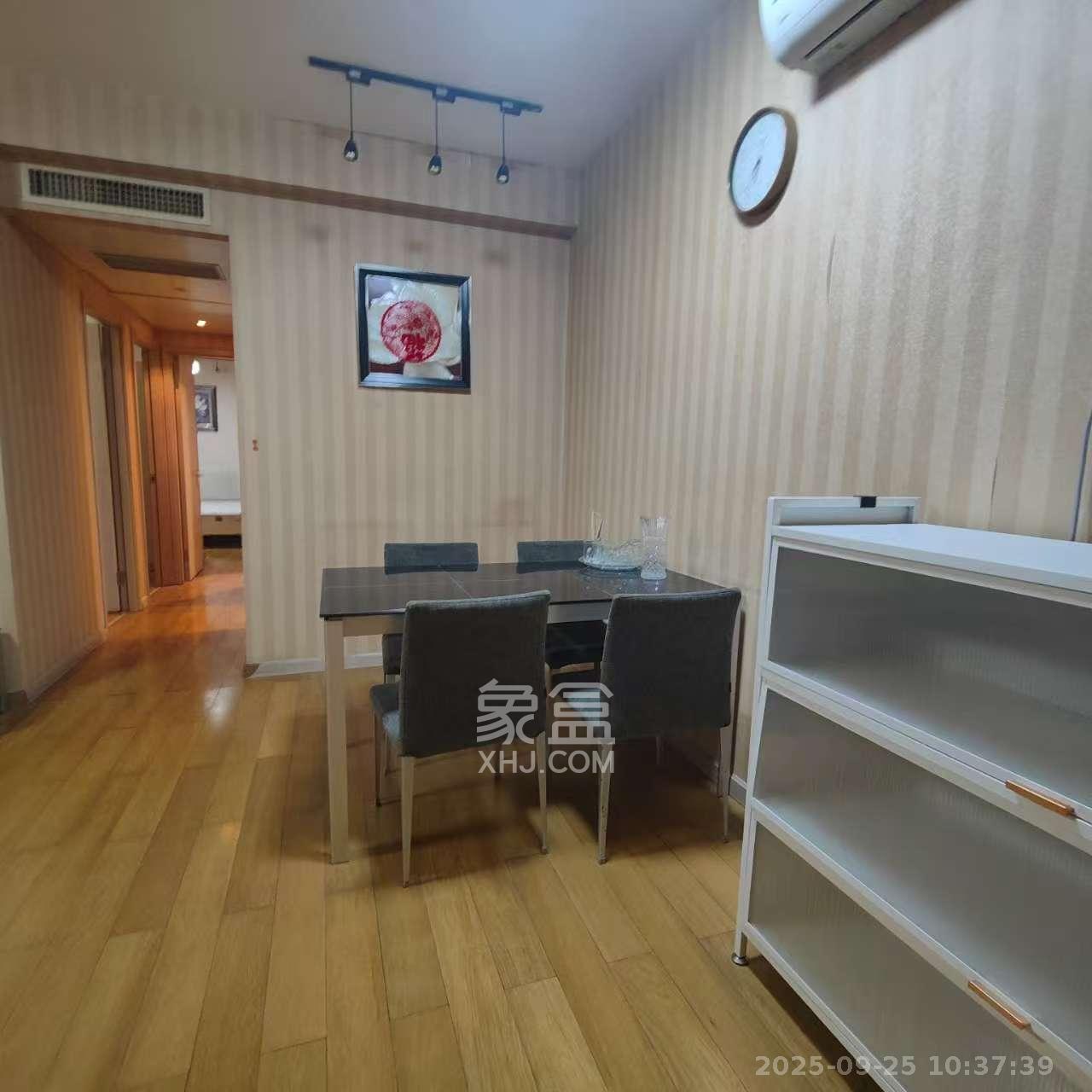 盛世美居荷园 3室2厅2卫 3100.0元/月 盛世美居荷园 3室2厅2卫 3100.0元/月室内图