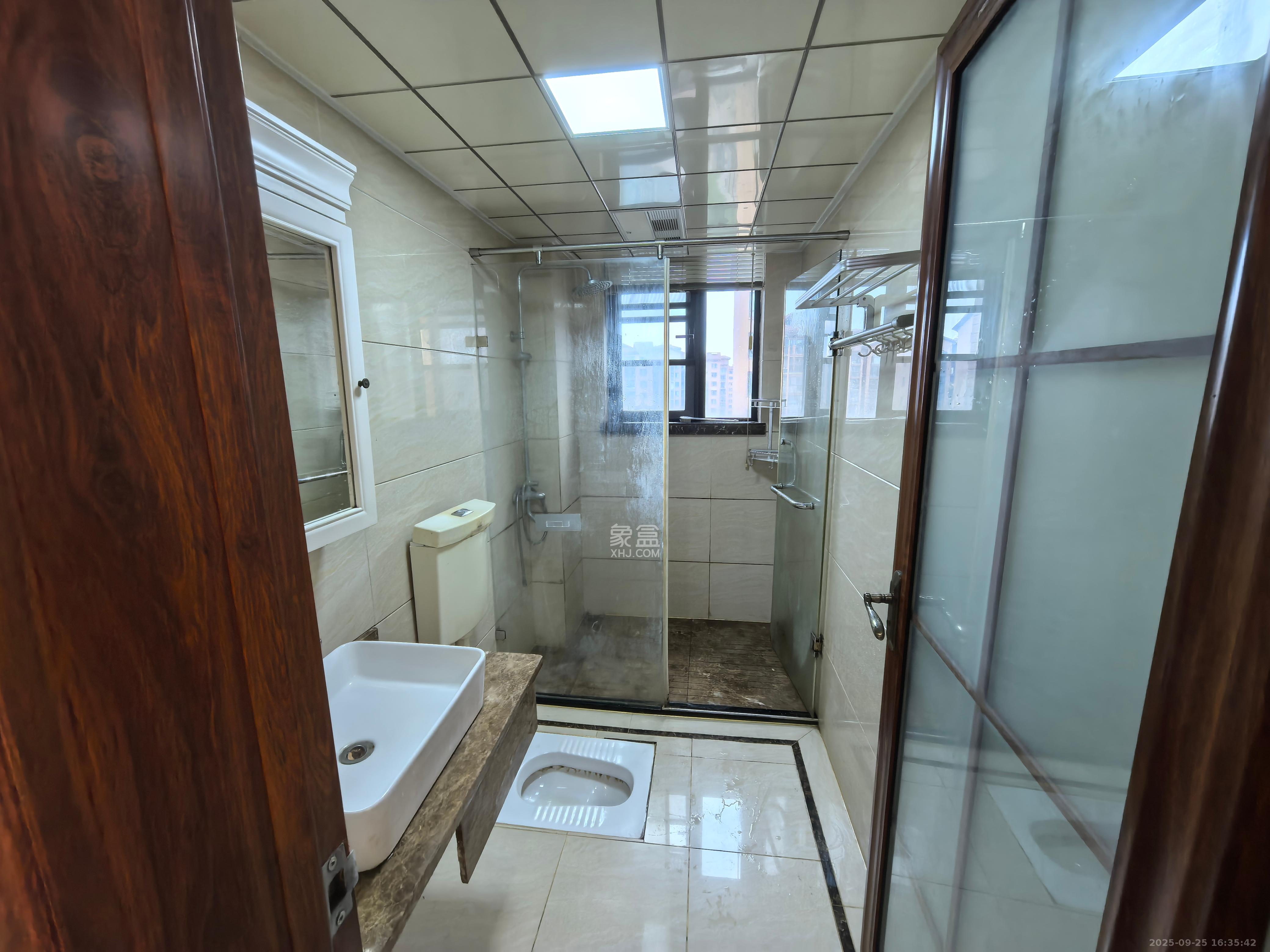 中信凯旋城(中信新城四期) 4室2厅2卫 2400.0元/月 中信凯旋城(中信新城四期) 4室2厅2卫 2400.0元/月室内图