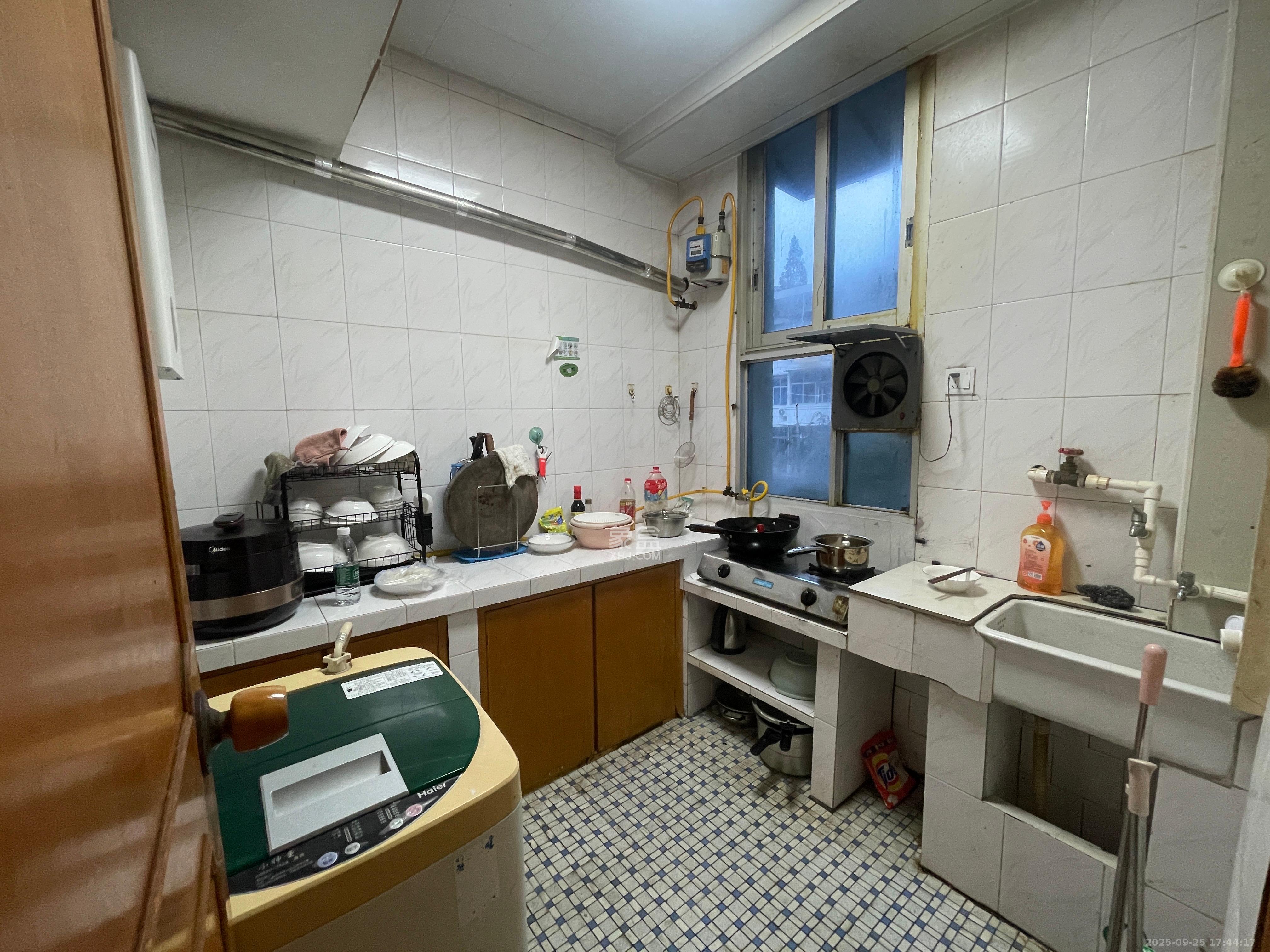 林业厅宿舍 2室2厅1卫 1900.0元/月 林业厅宿舍 2室2厅1卫 1900.0元/月室内图