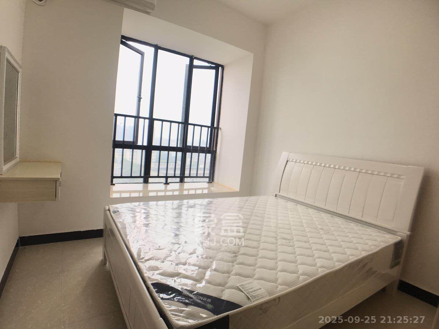 荣悦台 1室1厅1卫 2000.0元/月 荣悦台 1室1厅1卫 2000.0元/月室内图