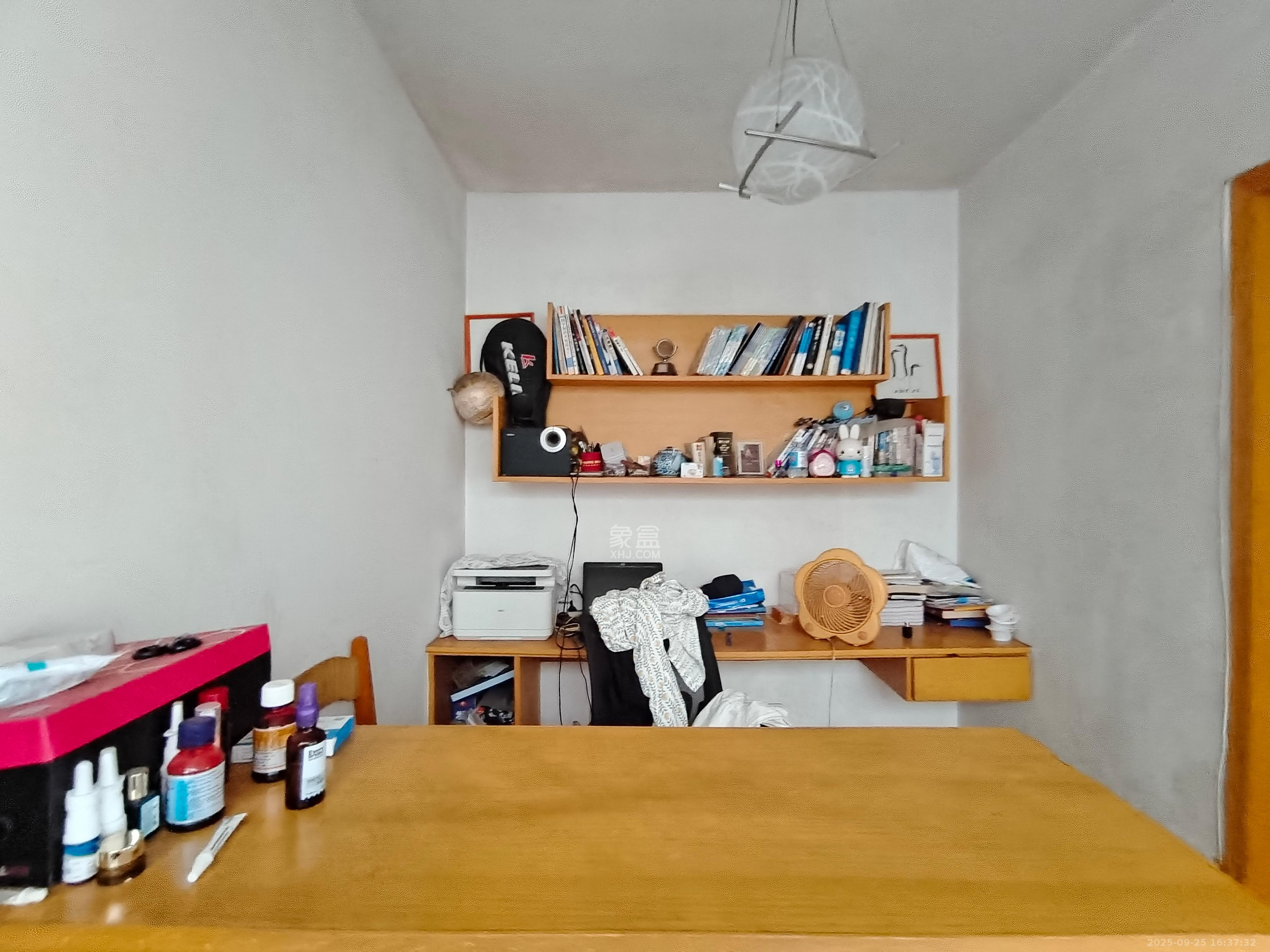 阳光100一期、四五期  4室2厅2卫    4300.0元/月室内图