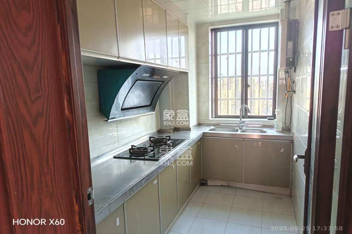 山水新城 2室1厅1卫 1600.00元/月 山水新城 2室1厅1卫 1600.00元/月室内图