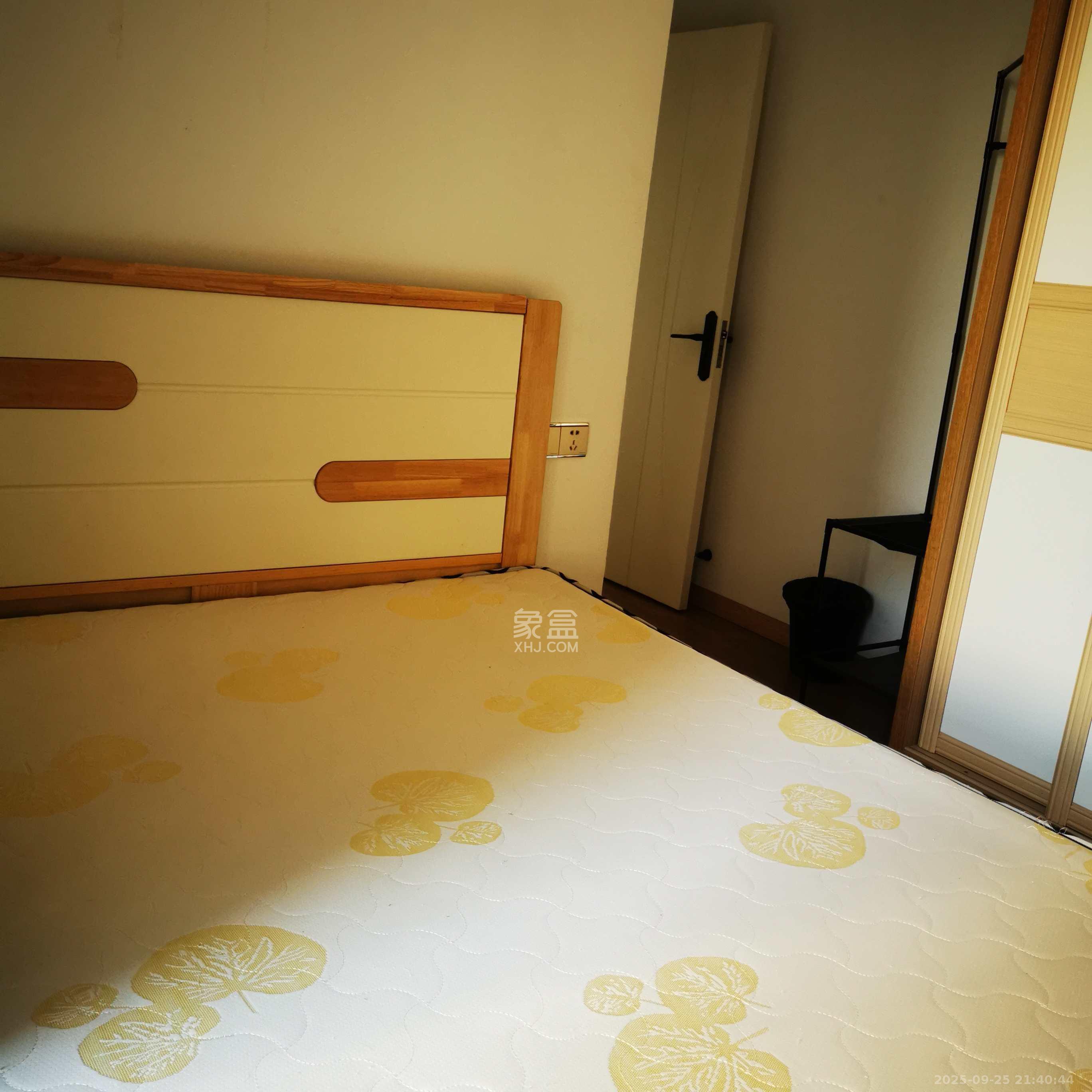 中建嘉和城  3室2厅1卫    2300.0元/月室内图