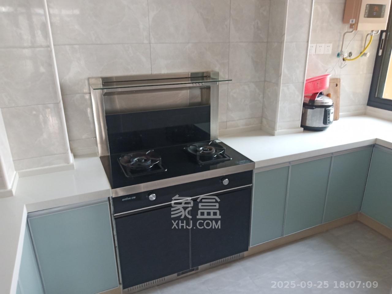 振业城三期 4室2厅2卫 3500.0元/月 振业城三期 4室2厅2卫 3500.0元/月室内图