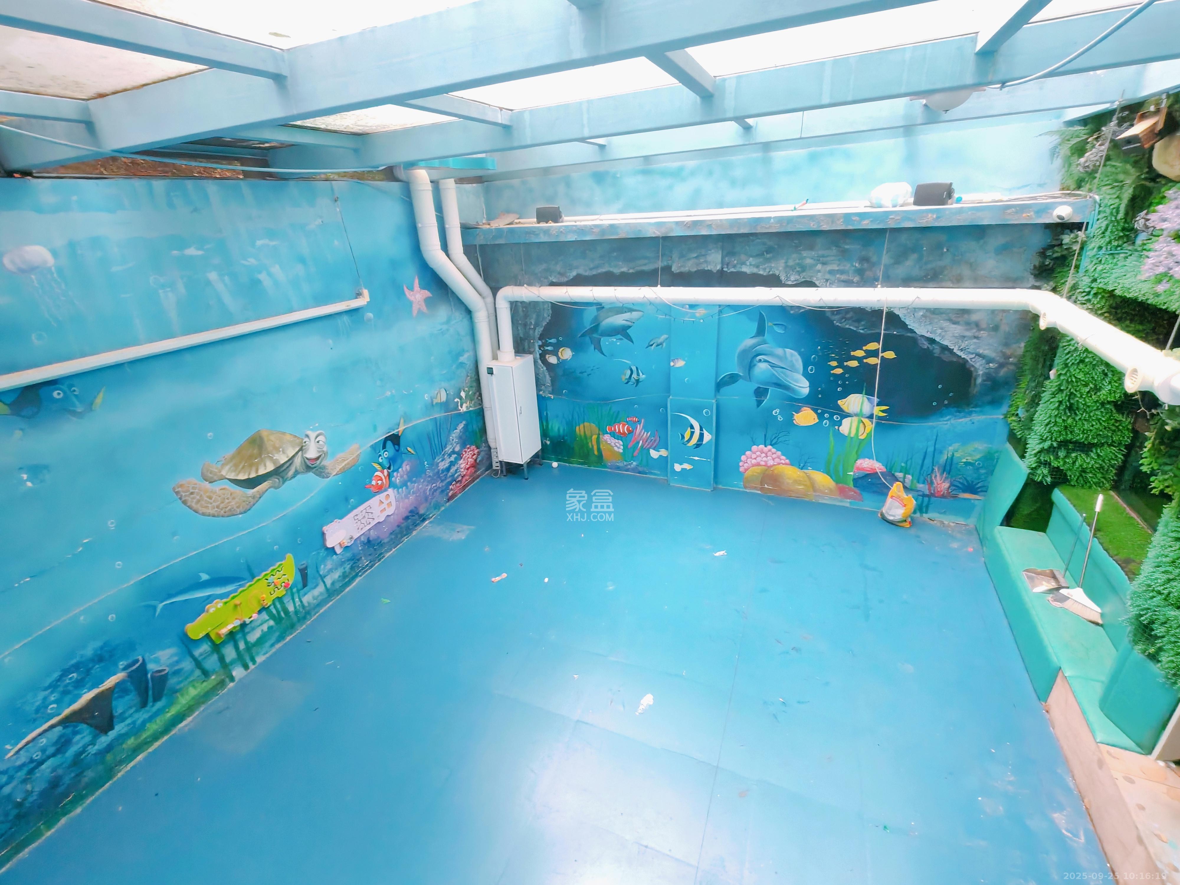 绿地中央广场  4室2厅1卫    5000.0元/月 绿地中央广场  4室2厅1卫    5000.0元/月室内图