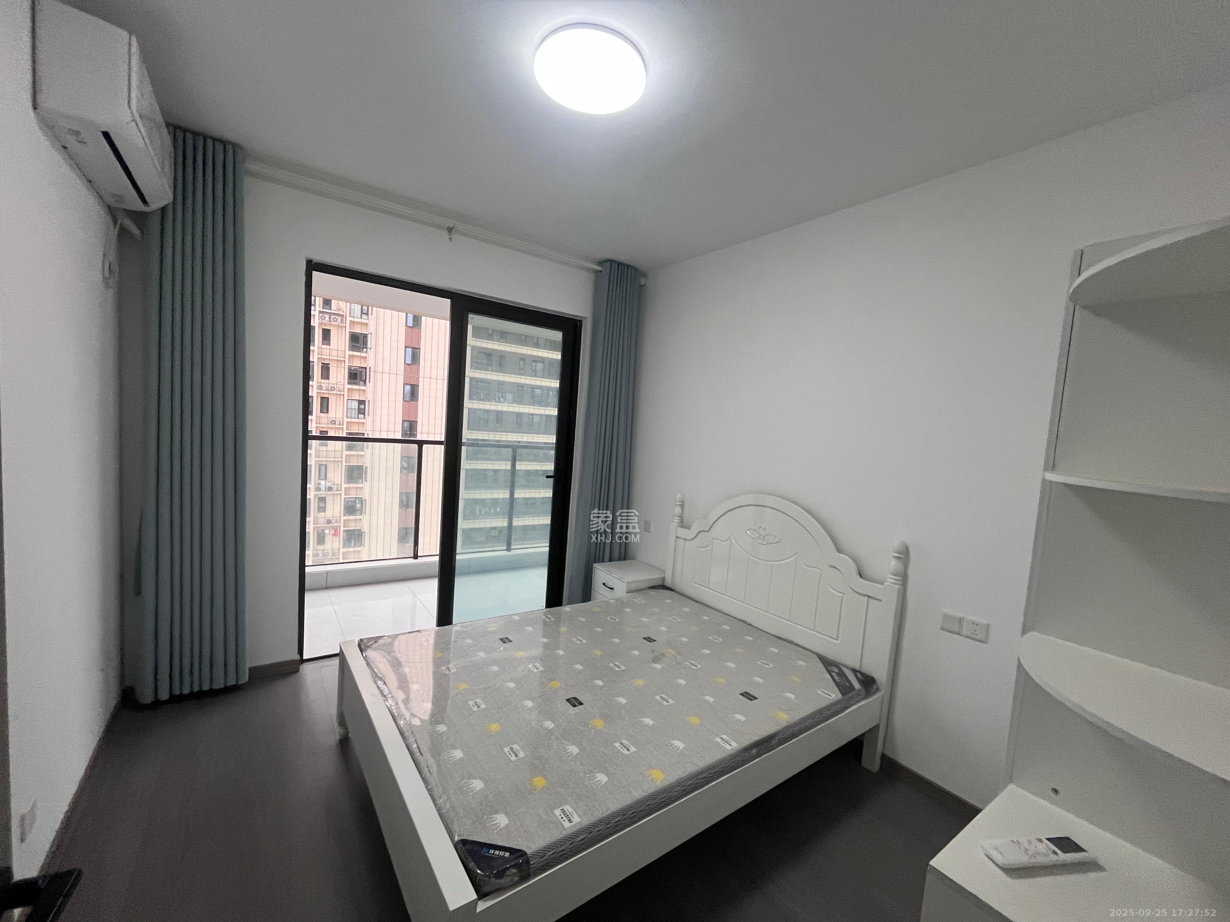 远洋红星天铂一期 4室2厅2卫 2900.0元/月 远洋红星天铂一期 4室2厅2卫 2900.0元/月室内图