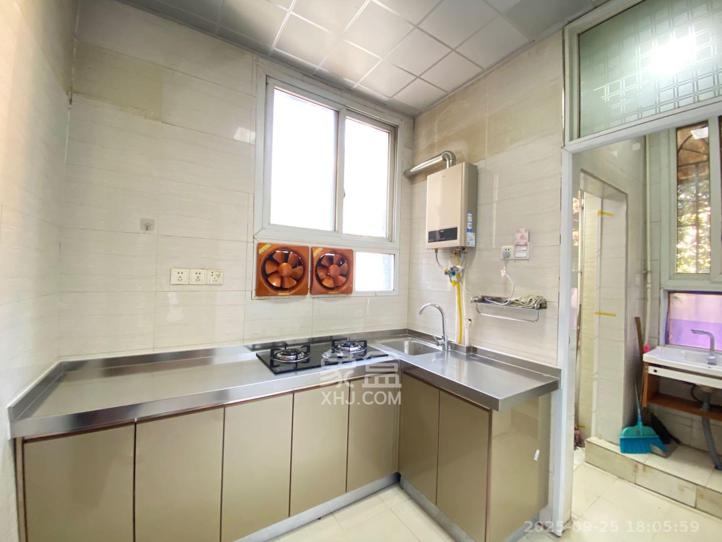 长沙理工大学教职工宿舍金盆岭住宅区(芙蓉路) 2室1厅1卫 1700.0元/月 长沙理工大学教职工宿舍金盆岭住宅区(芙蓉路) 2室1厅1卫 1700.0元/月室内图