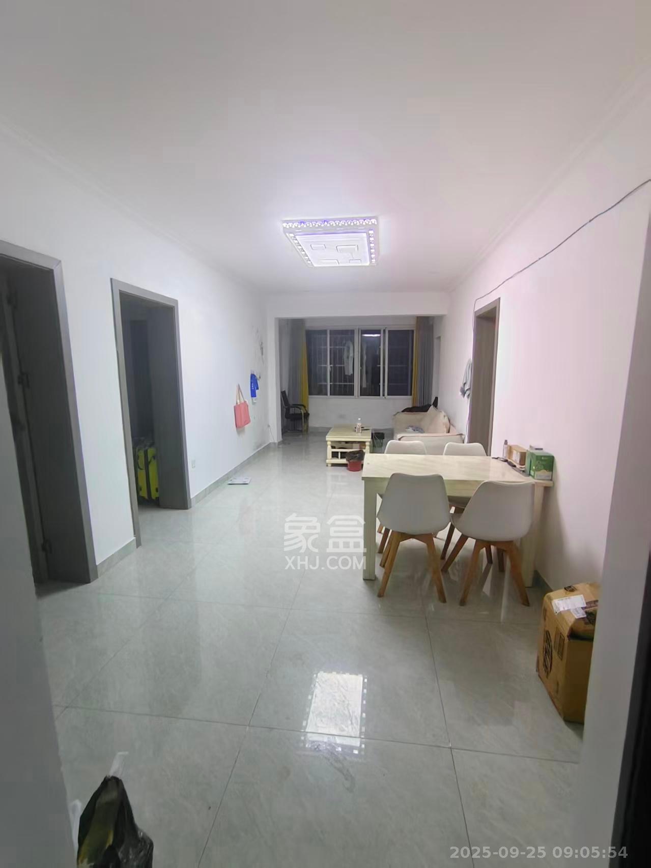 桐荫里社区  3室2厅1卫    2500.0元/月 桐荫里社区  3室2厅1卫    2500.0元/月