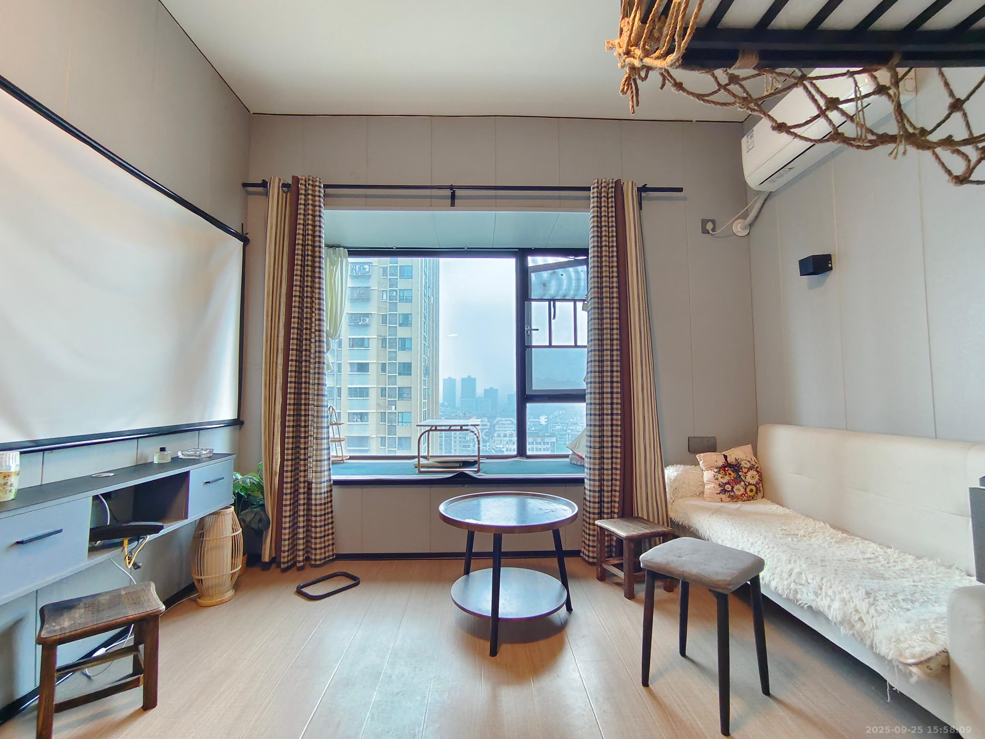 奥园城市天骄一期 1室1厅1卫 1600.0元/月 奥园城市天骄一期 1室1厅1卫 1600.0元/月室内图