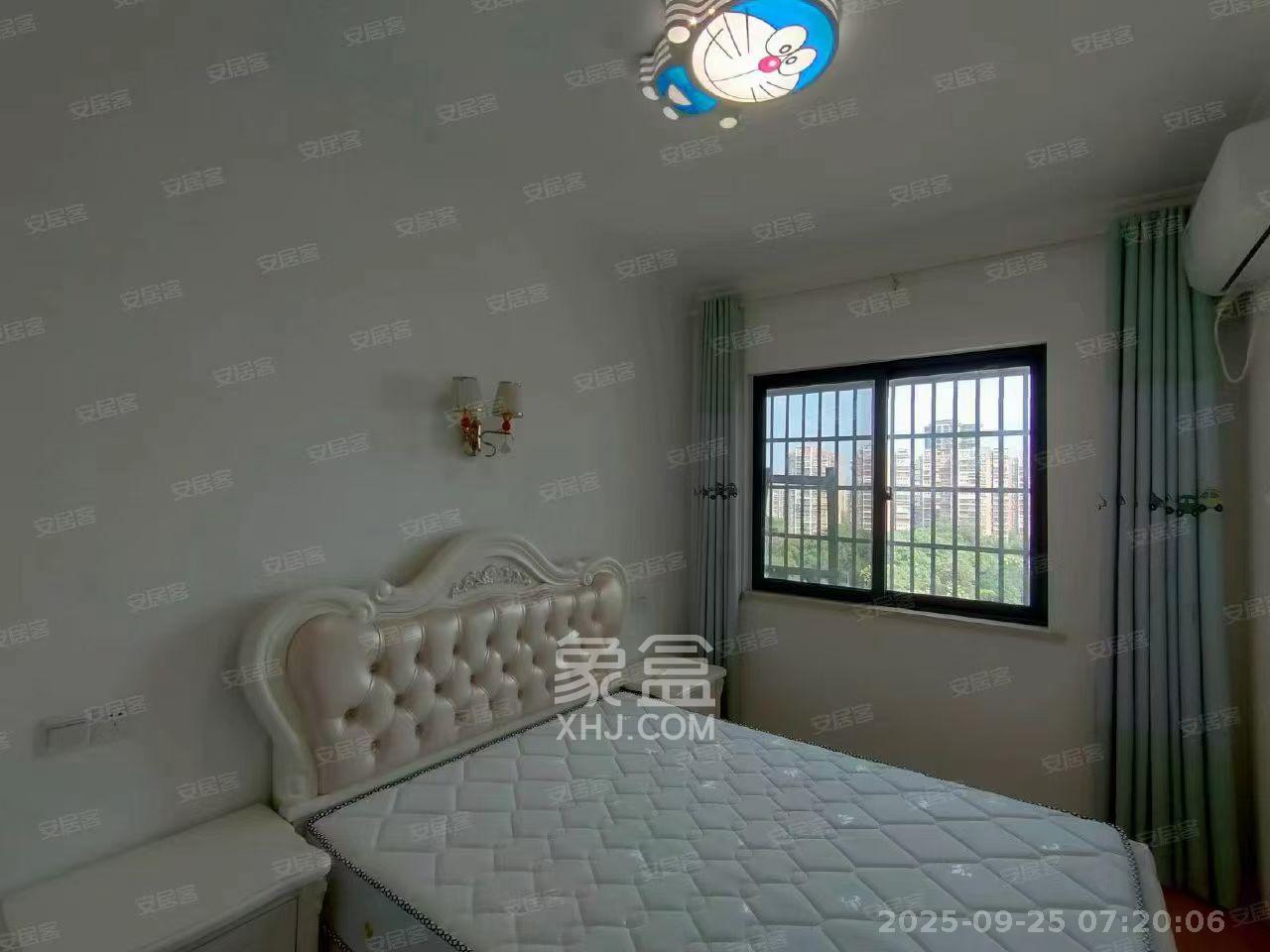 汇一城(汇壹公馆) 4室2厅2卫 2400.0元/月 汇一城(汇壹公馆) 4室2厅2卫 2400.0元/月室内图