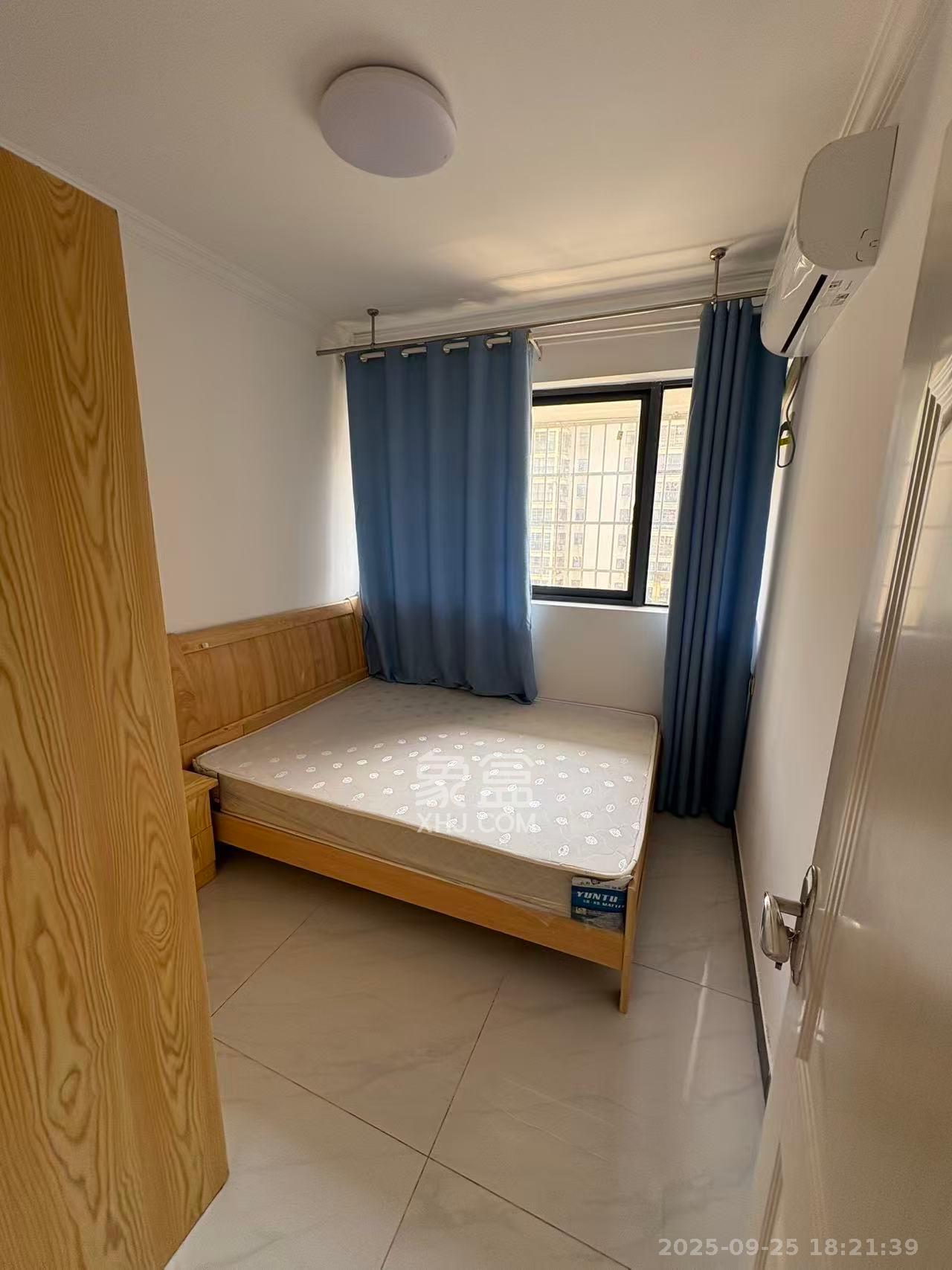 天元涉外桃园  3室2厅2卫    2350.0元/月室内图