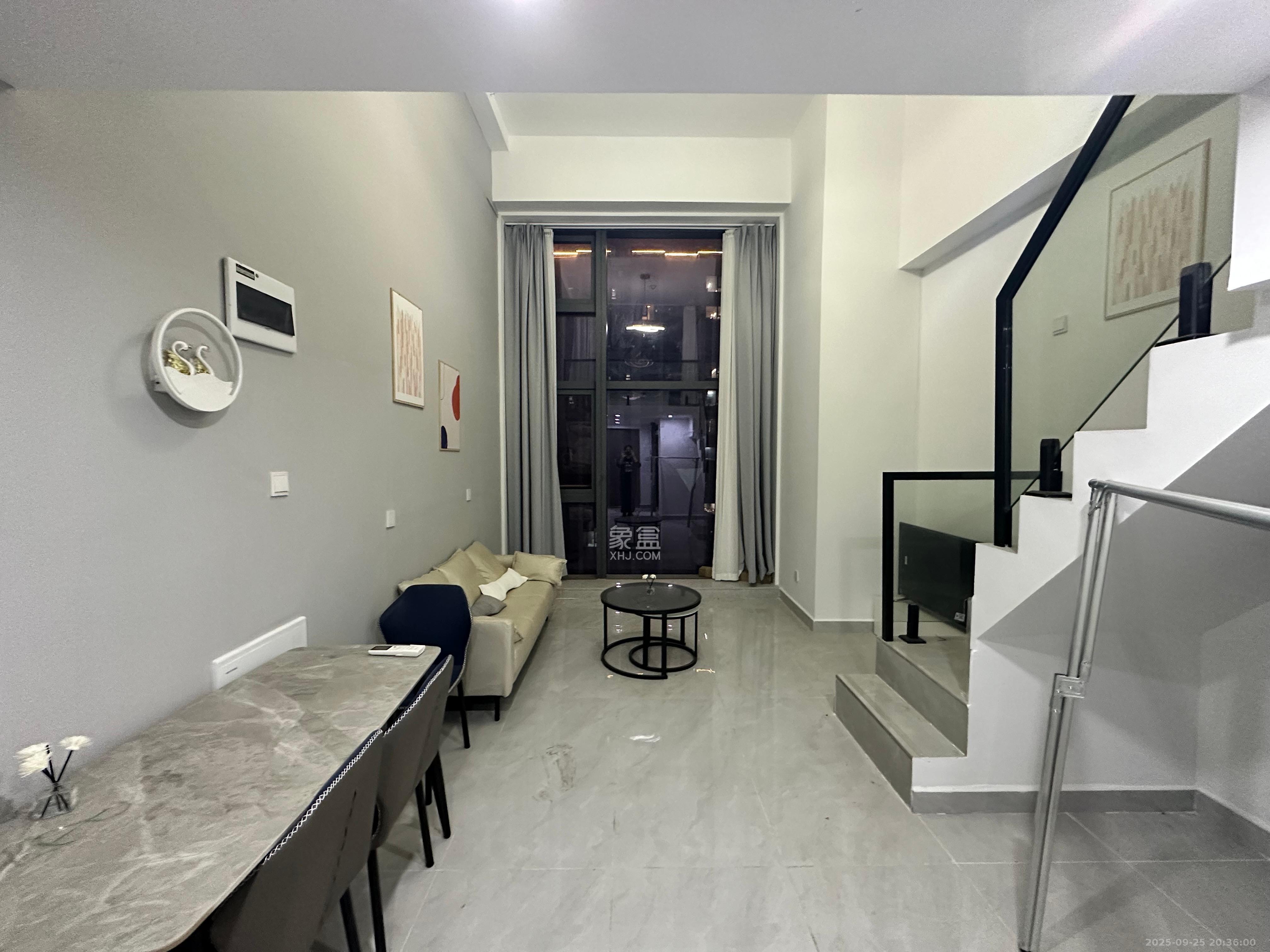 卓越中寰 1室1厅1卫 2000.0元/月 卓越中寰 1室1厅1卫 2000.0元/月室内图